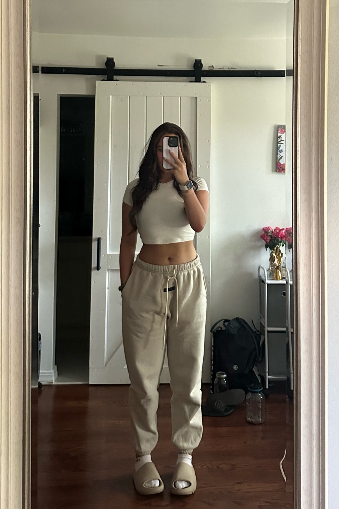 Comfyyyy 

Size up in sweats wearing a medium  

#LTKStyleTip #LTKShoeCrush #LTKU