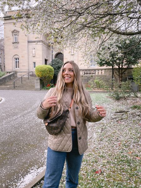 Exploring more of Edinburgh! Loving Scotland so much & it’s unpredictable weather haha 😂💗 Loved wearing my Barbour jacket through the cold & rain all day long. Wearing a small. 

#scotland #edinburgh #lvfanny #barbourjacket #barbour 

#LTKtravel #LTKeurope #LTKitbag