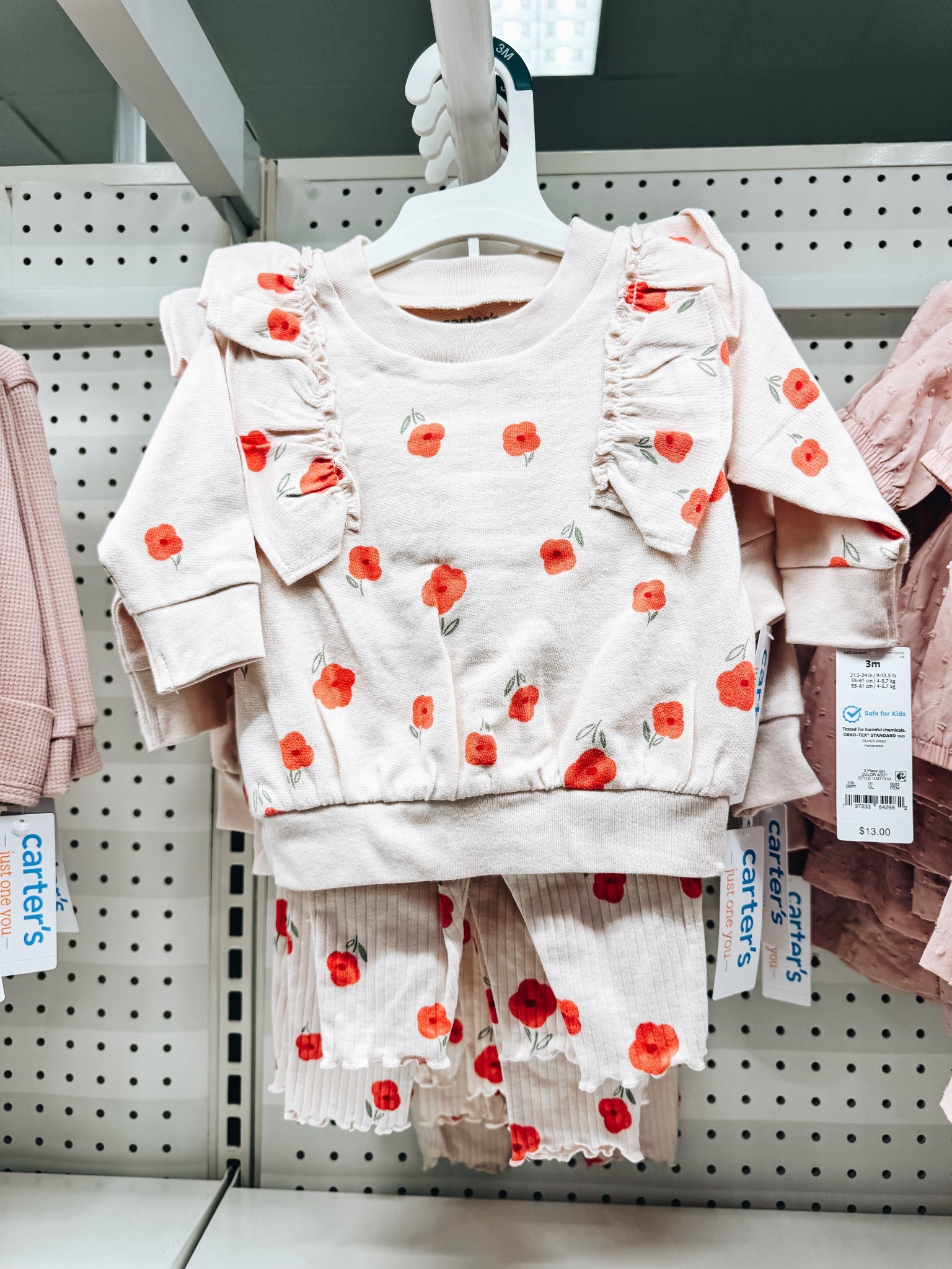 Cute ruffle sweatset 

#LTKBaby #LTKSeasonal