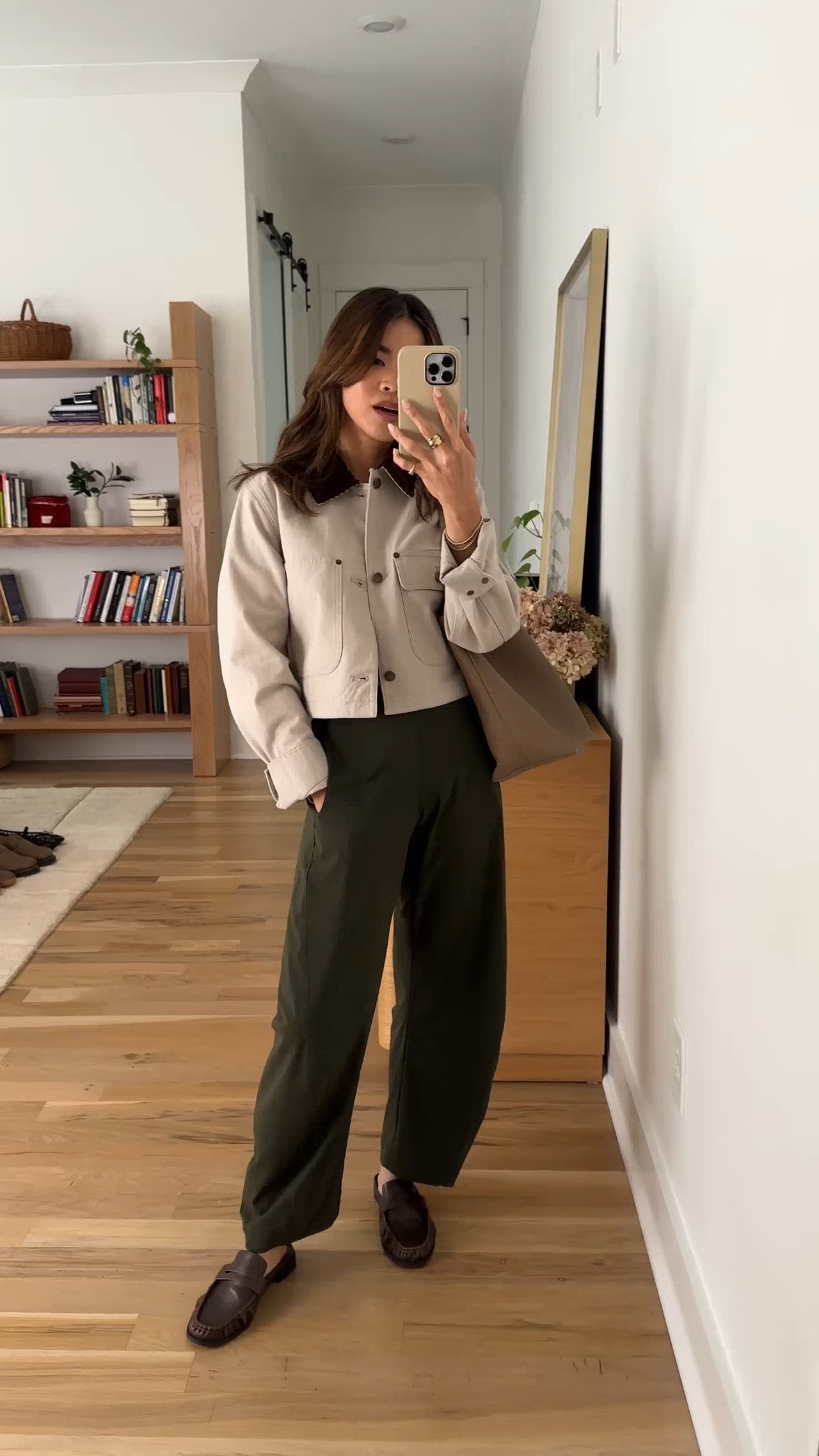 The regular length on these @Ruti pants fit me perfectly (I’m 5’2)!

Sizing info: 
-Ruti The On The Loose Work Pants (Size 0 regular in Verdant) 
-Abercrombie Bra Free Tank (Size XS) 
-Aritzia Barnett Lightweight Chore Jacket (Size XS)

green pants, petite pants, green petite pants, fall pants, summer pants, barrel pants, summer outfit, fall outfit, vacation outfit, travel outfit, best petite pants, petite barrel pants, comfy pants, viral barrel pants, fall style, petite fall style, fall jacket, barn jacket

#LTKootd #LTKSeasonal #LTKPetite