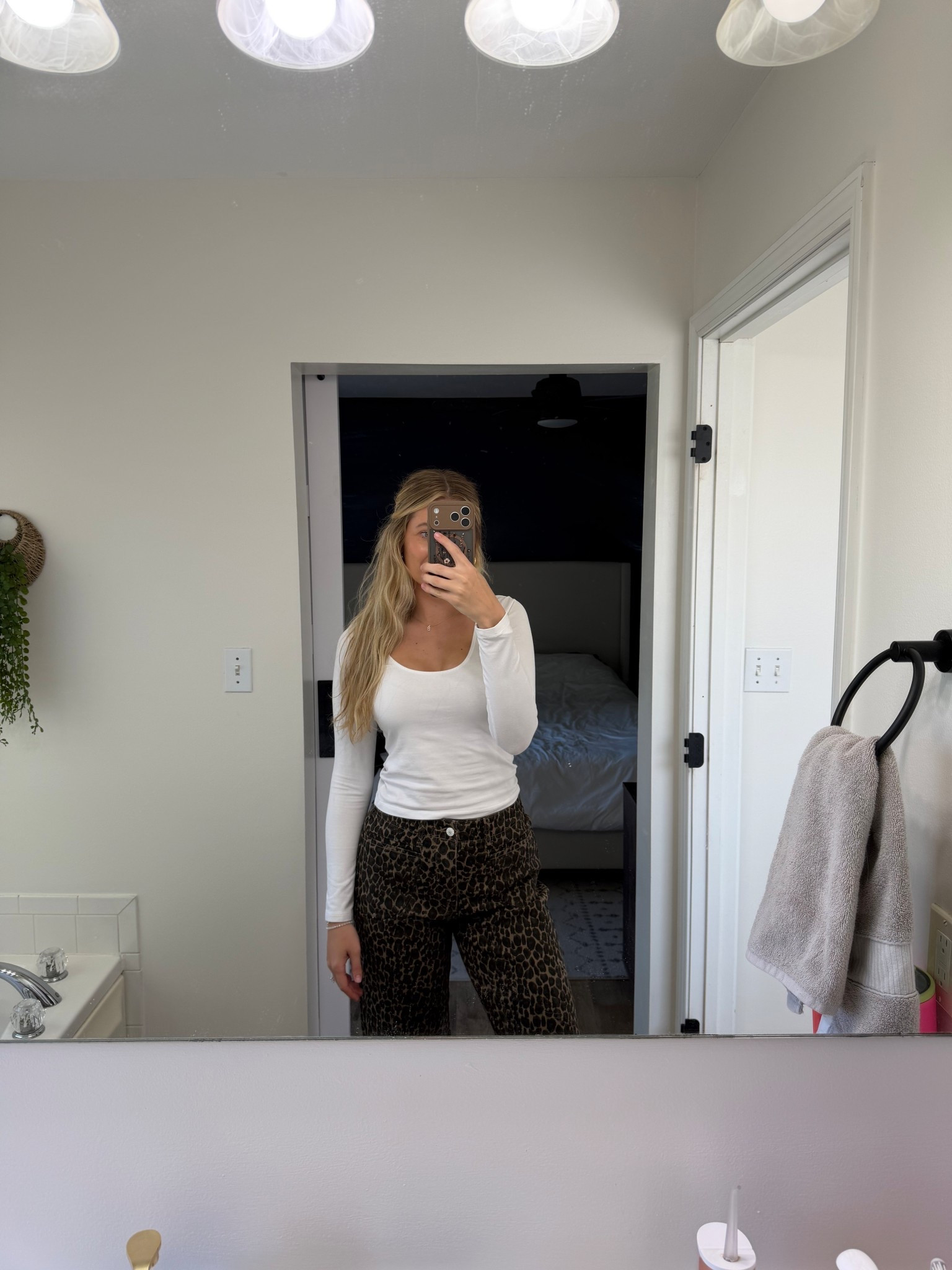 Spring outfit, date night outfit ideas, leopard jeans 

#LTKSeasonal #LTKootd #LTKmomlife