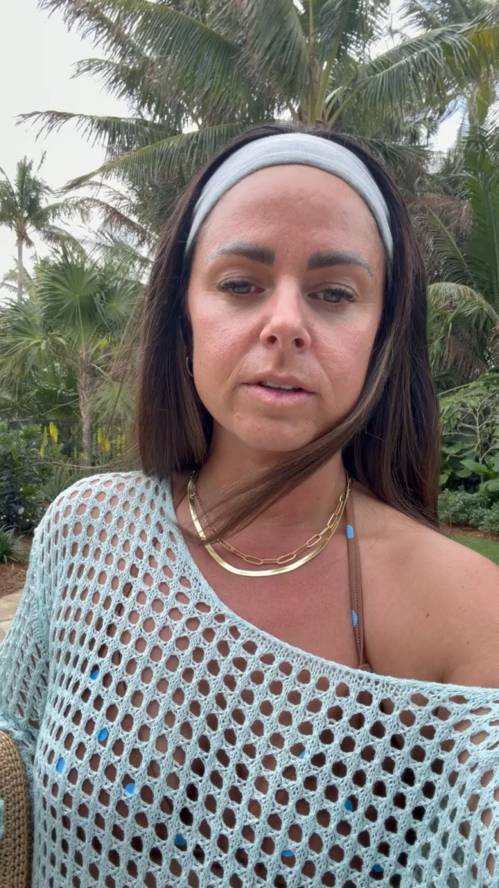 Blue oversized knit coverup 🩵☀️

#LTKSwim #LTKTravel #LTKootd