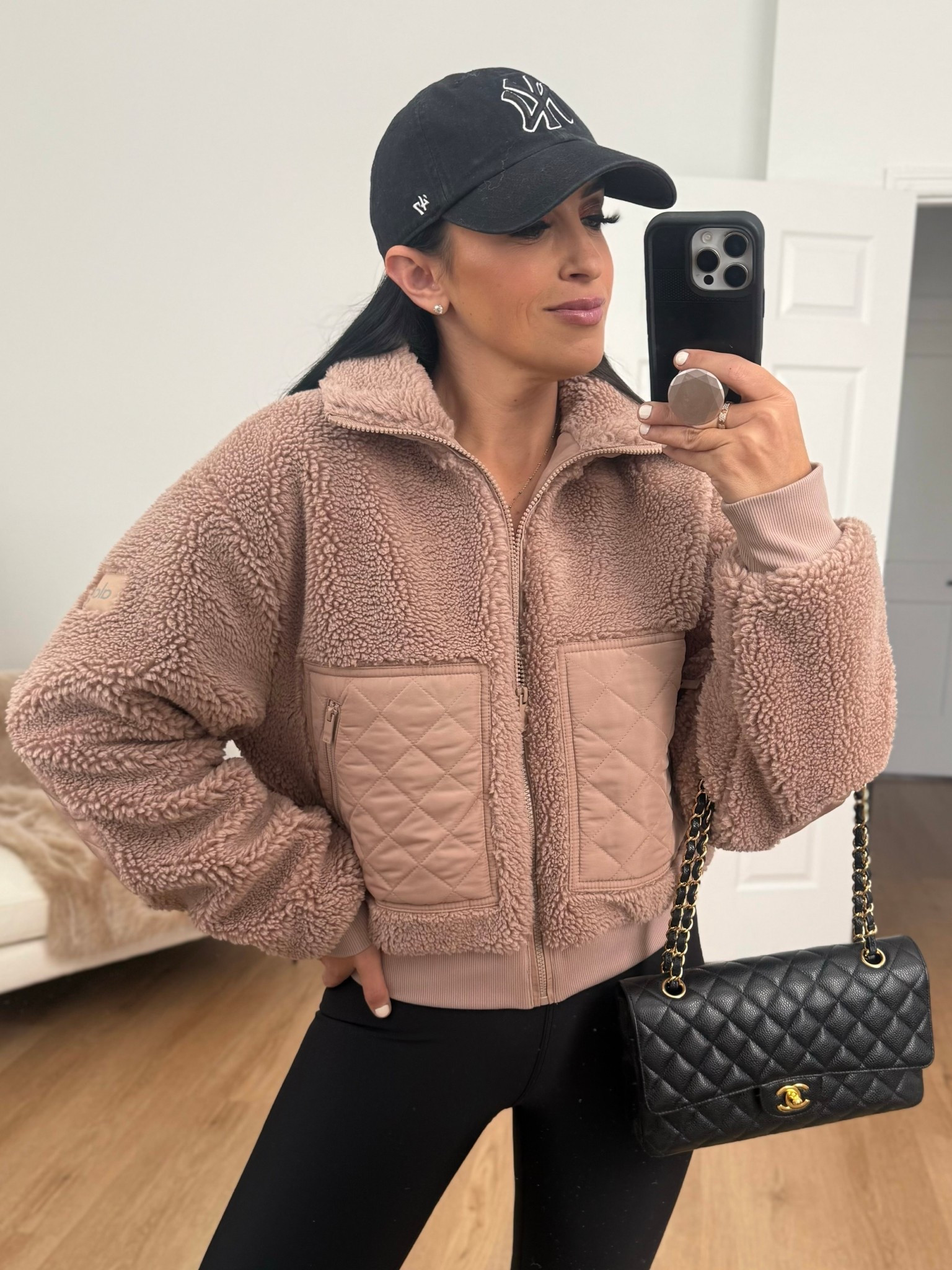 Alo Sherpa Edge Bomber. Alo Motto Leggings.