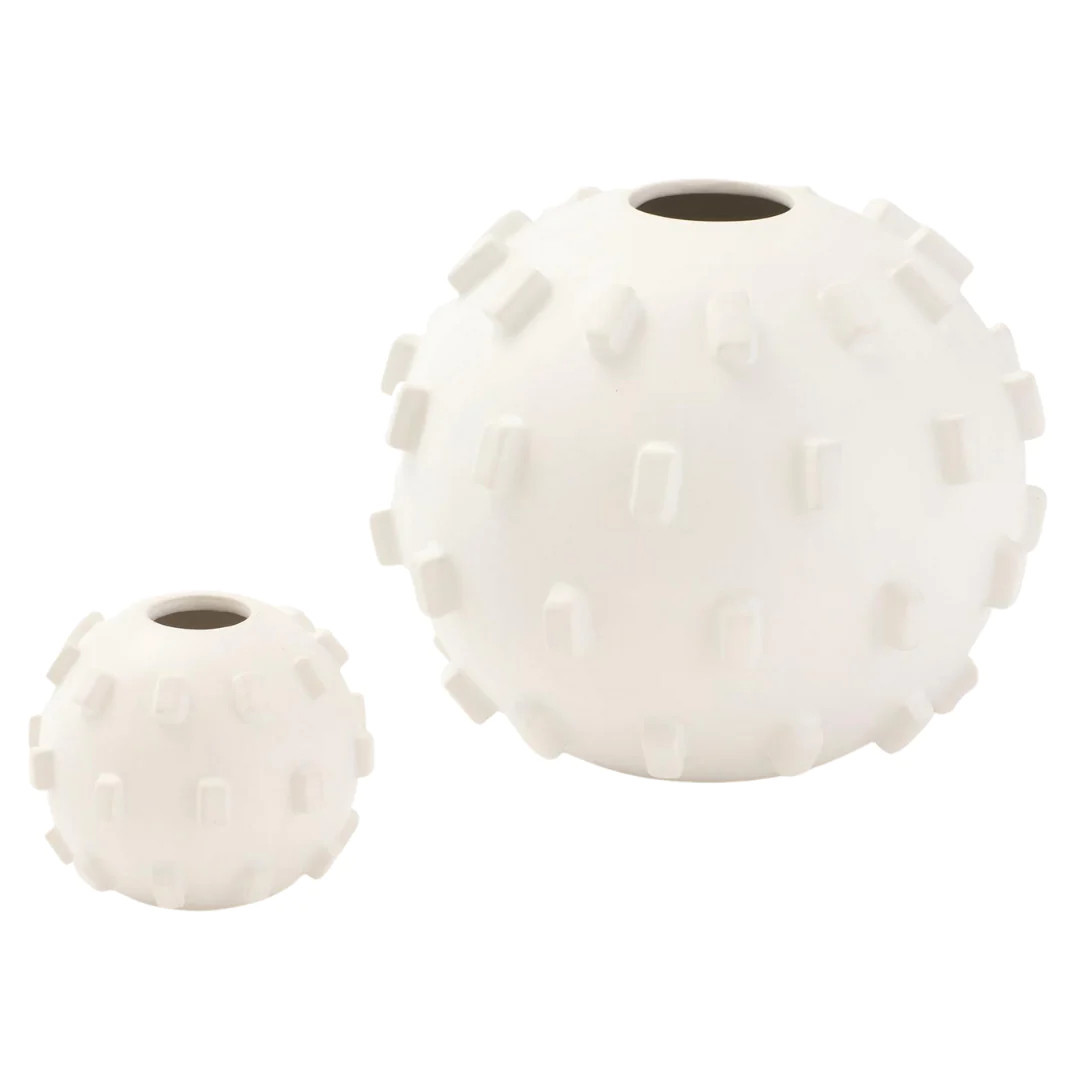 Thielo White Vase | Megan Molten