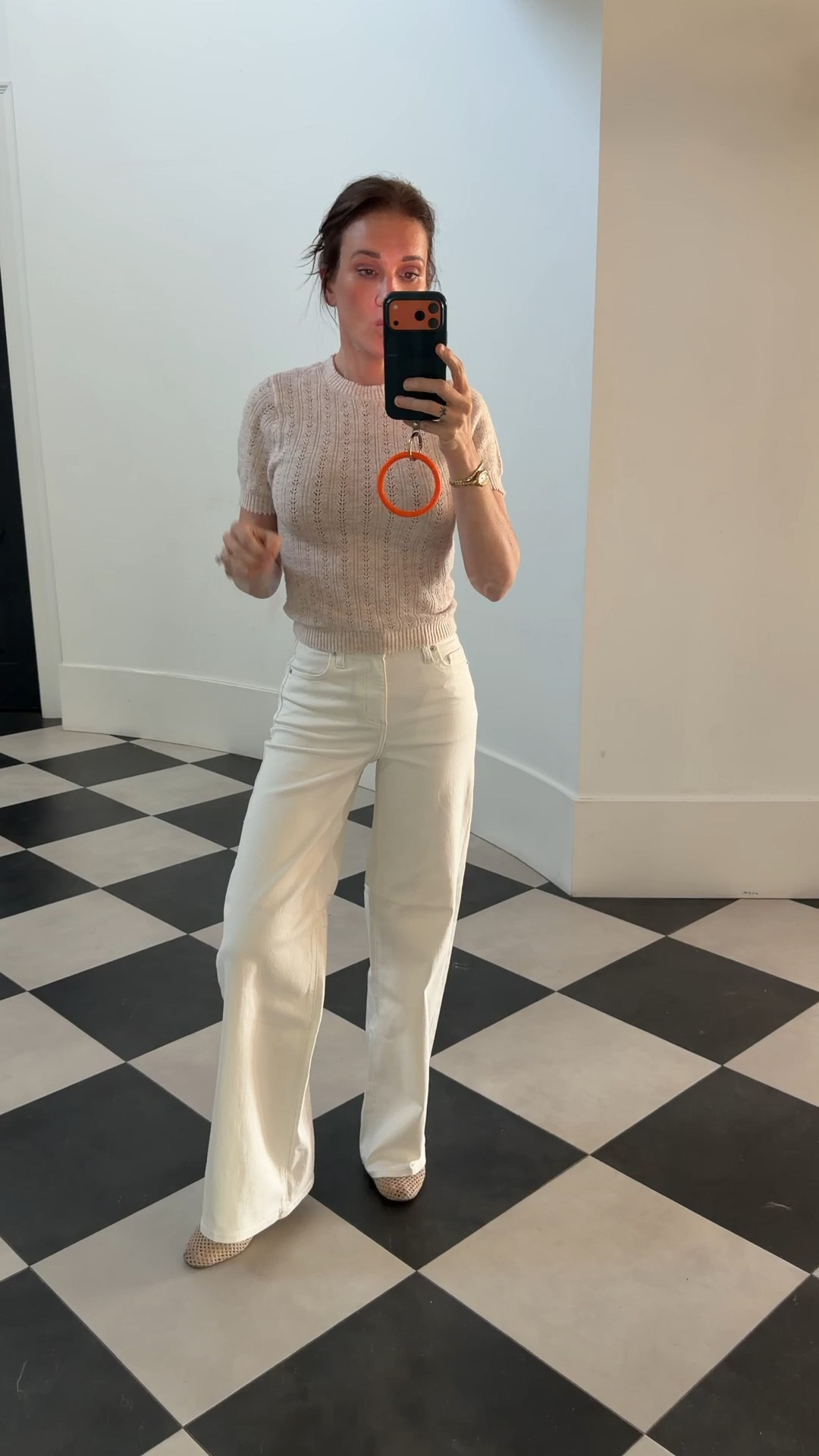 Wearing 0 they run a tad small. 
Top XS 

#LTKmomlife #LTKgrwm #LTKOver40