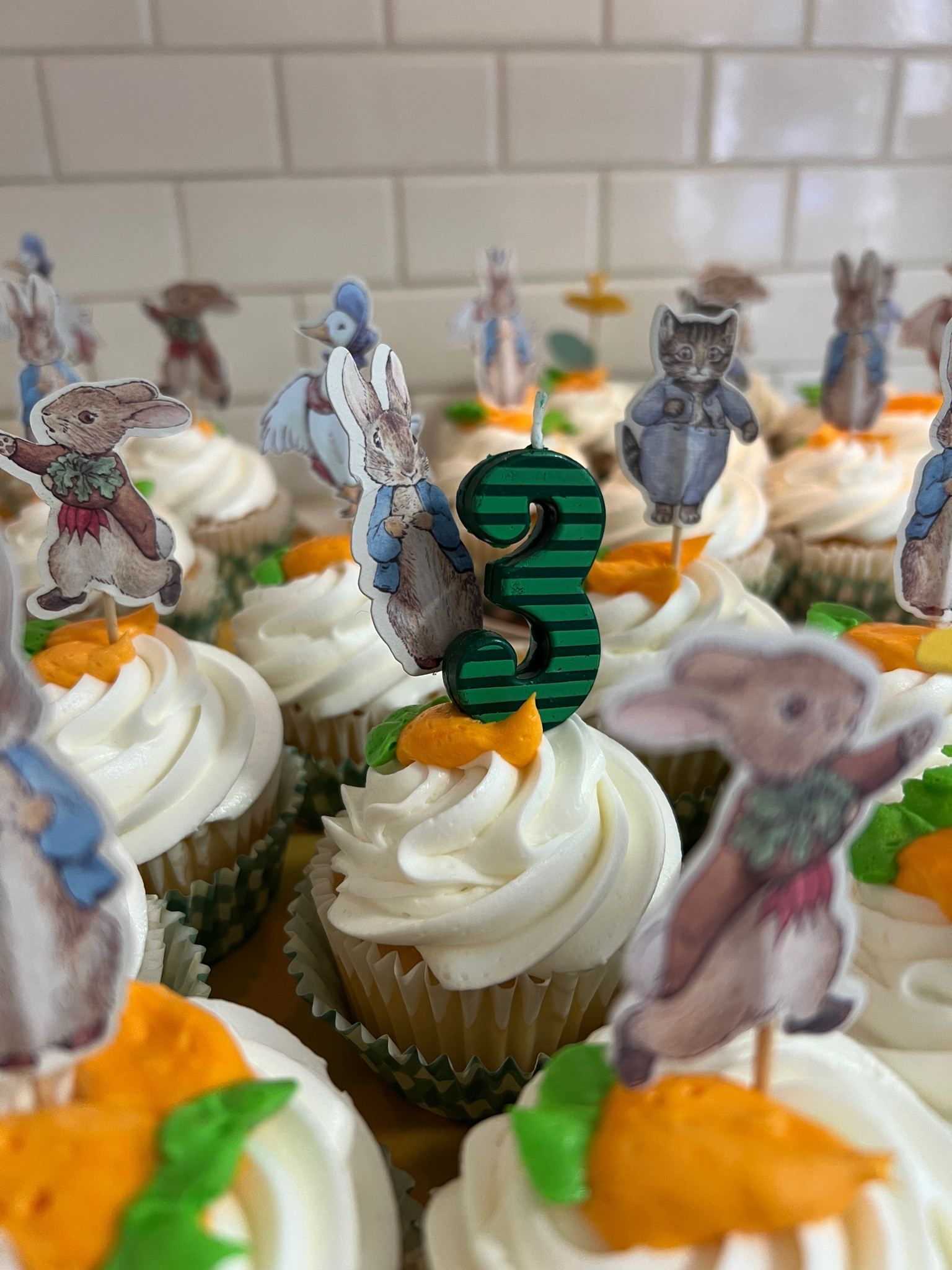 Peter Rabbit cupcakes!! 🧁 

#LTKKids #LTKHome #LTKParties