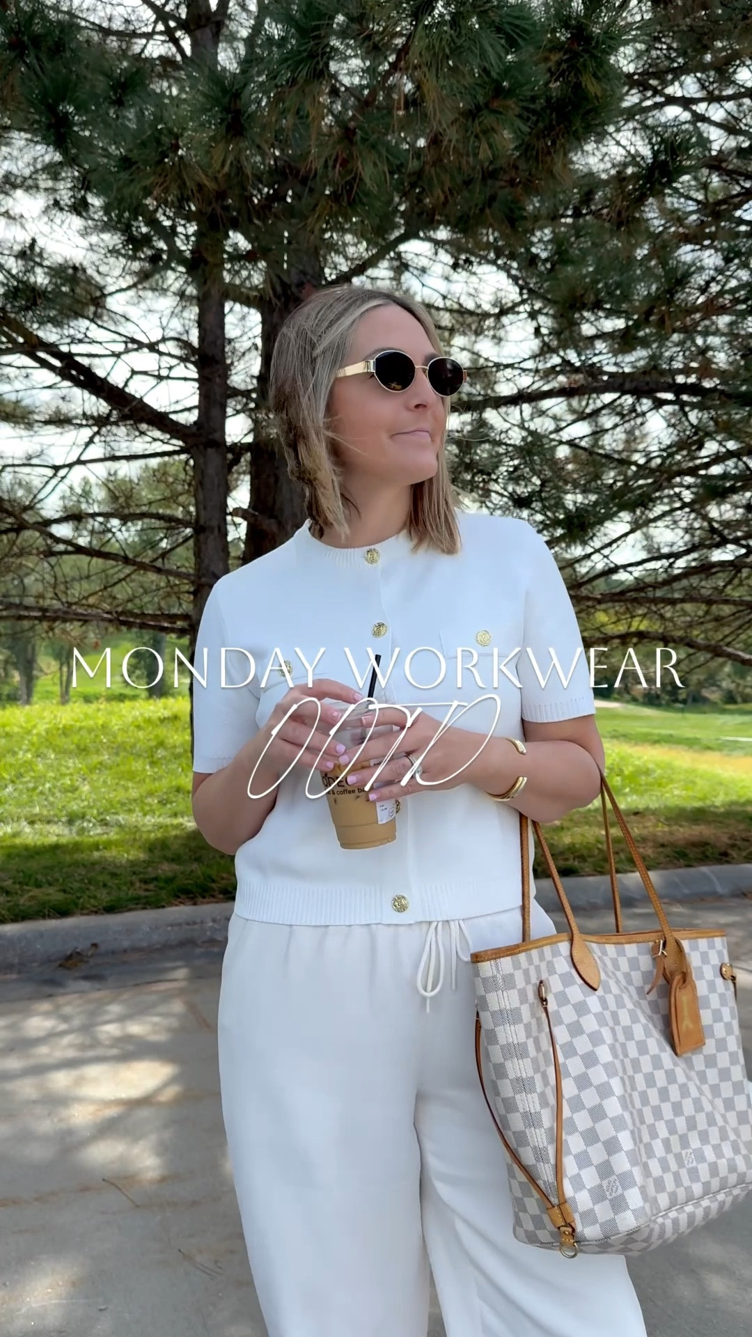 What I wore today for work! LOVE this top I got at Zara!  It's so good and in my TTS.  Can dress up or down with jeans.   
Also, these are my fave work pants!   You can also dress these up or down!  And the fabric is wrinkle resistant and so comfy👌🏻 Worth the $!
In TTS medium.  

Fall workwear // fall outfits // work style // work outfit // office outfit // monochrome outfit // Aritzia



#LTKCon #LTKStyleTip #LTKWorkwear