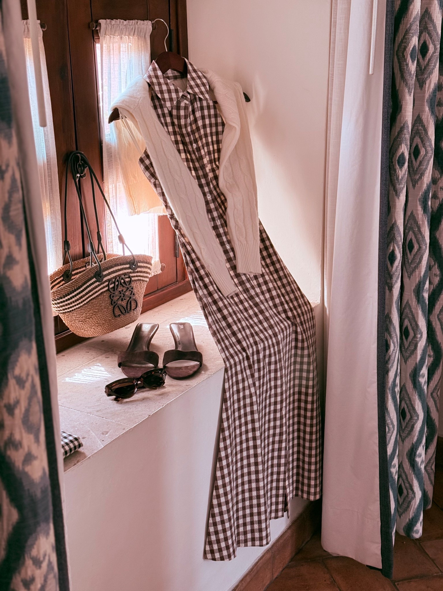 Touring San Miguel ✨

I wore this look through the summer and it transitions to fall so well with the brown check, suede and cashmere details. I found it for you many places - several on sale! 

#LTKootd #LTKTravel #LTKHoliday