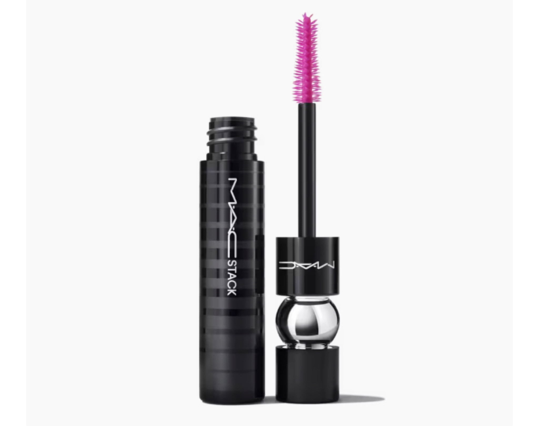 Uma máscara de cílios continuamente construível, leve e que não empelota. Possibilita criar infinitas camadas de volume e alongamento.

#LTKbeauty #LTKbrasil
