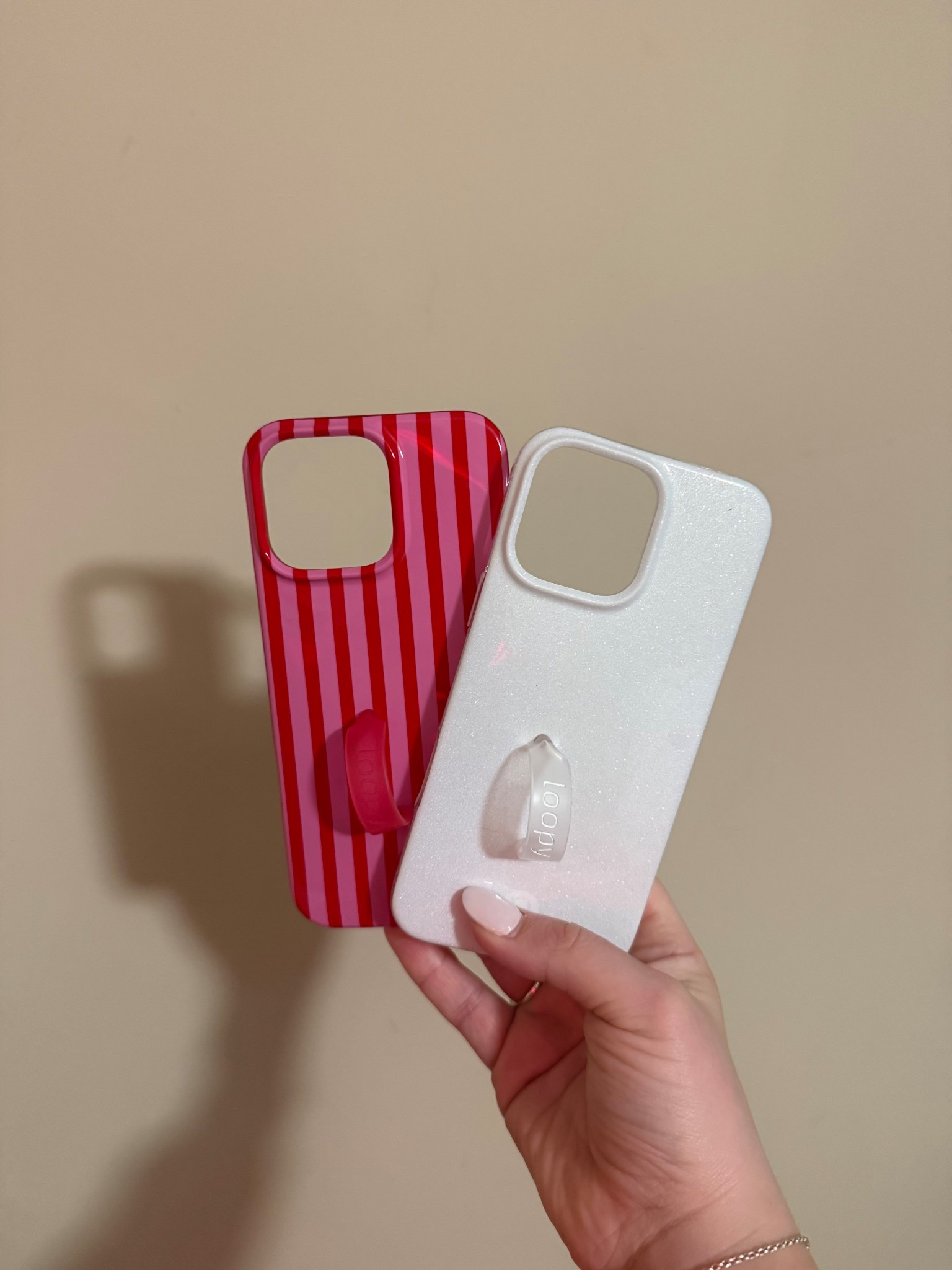 Worlds best case! Use code: HALLIEG10 for a discount at checkout!


#loopycases

#LTKSaleAlert