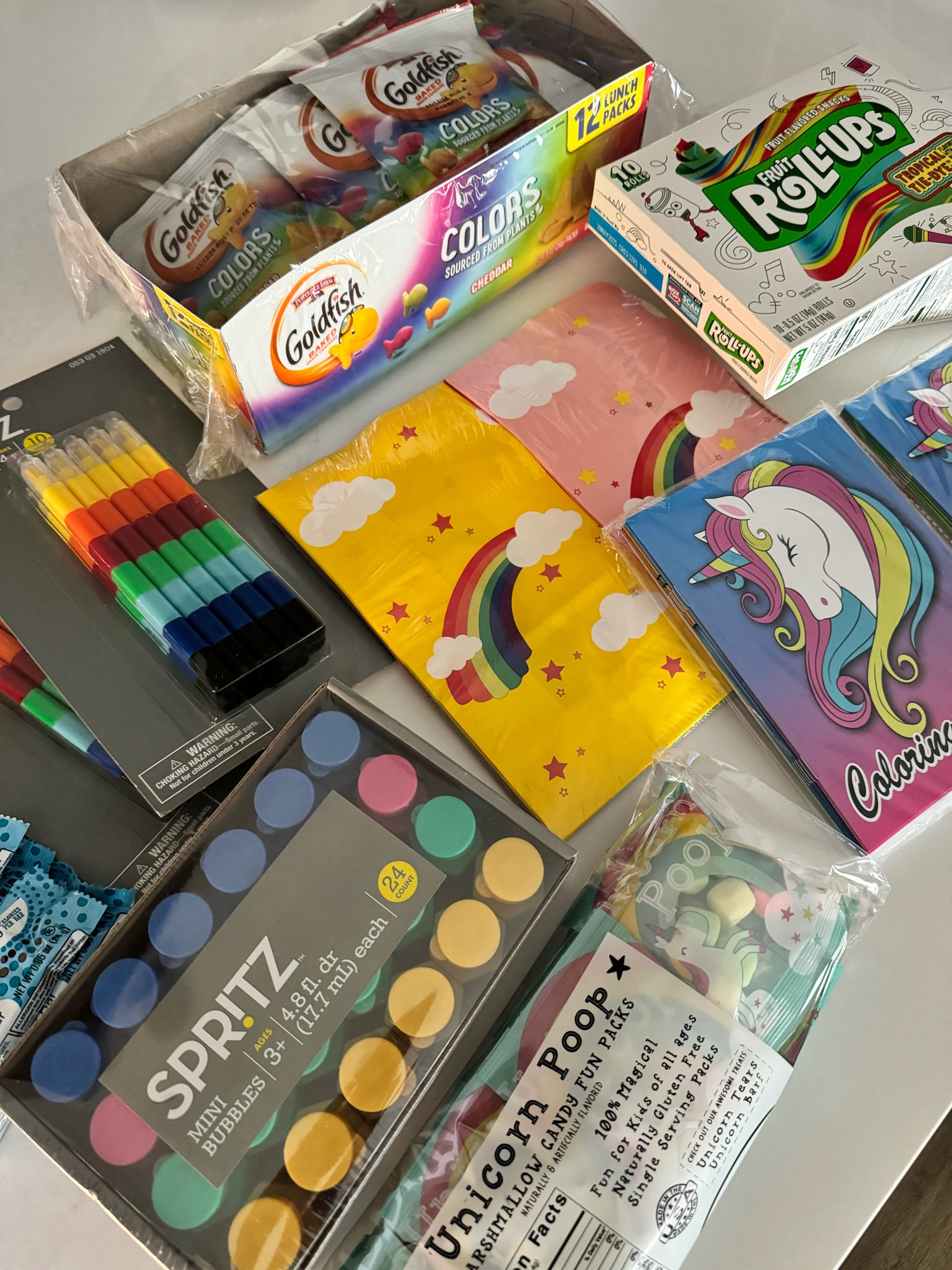Unicorn Birthday Party Goodie Bag Ideas! 🌈🦄

bubbles | coloring book | unicorn poop | marshmallows | granola bars | stackable rainbow crayons | snacks

#LTKBacktoSchool #LTKParties #LTKKids