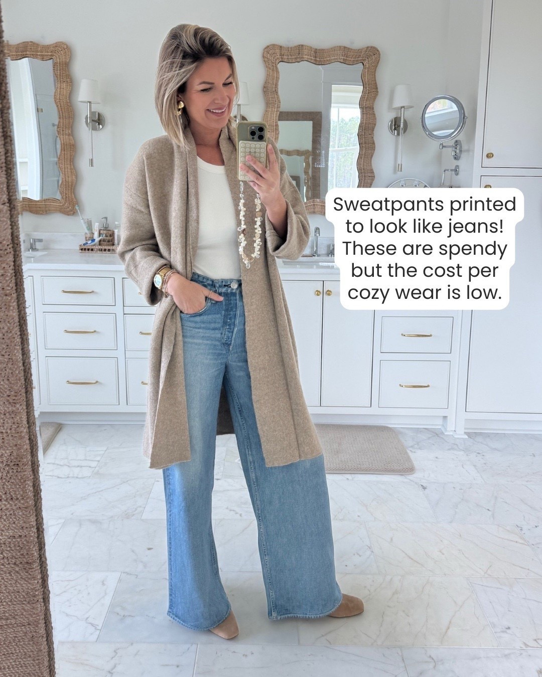 Comfy sweatpants that look like jeans 🙌🏻🙌🏻

#LTKgrwm #LTKmomlife #LTKdayinmylife