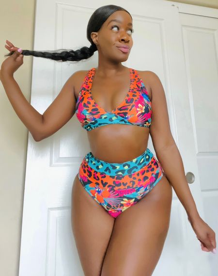 the cutest high waisted bathing suit 👙🌞 I love the colors and style. She’s beach ready! 

#LTKswim #LTKFind