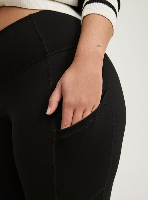 Bike Short - Performance Core Black | Torrid (US & Canada)