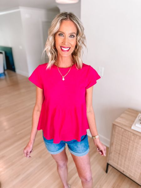 This tie back peplum top from Walmart is a must this Spring!

Walmart top / Walmart fashion / denim shorts / summer outfit idea / casual outfit idea 

#LTKfindsunder50 #LTKfindsunder100