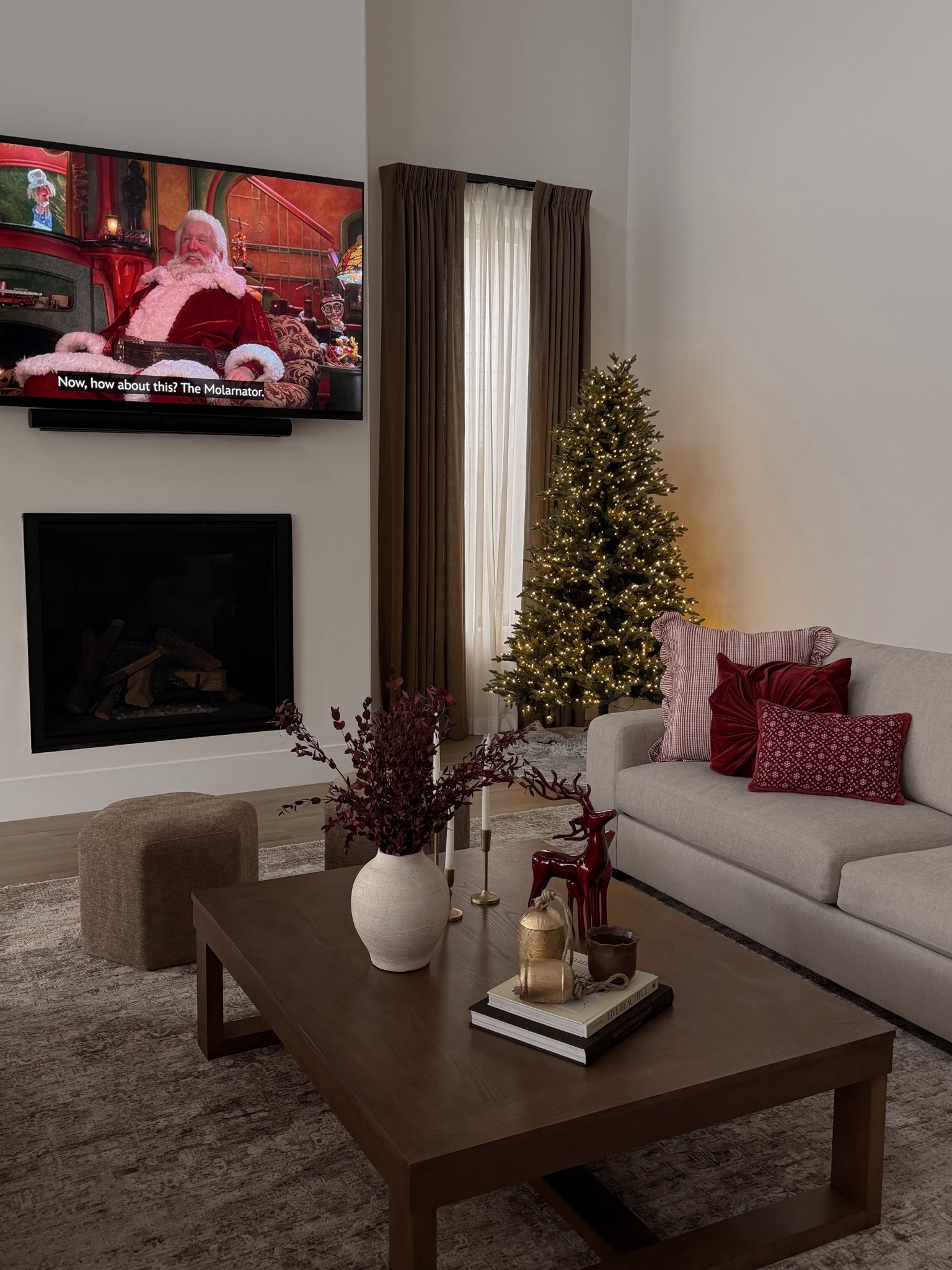 Minimal Christmas decor this year, love the no ornament tree look 

#LTKHoliday #LTKHome