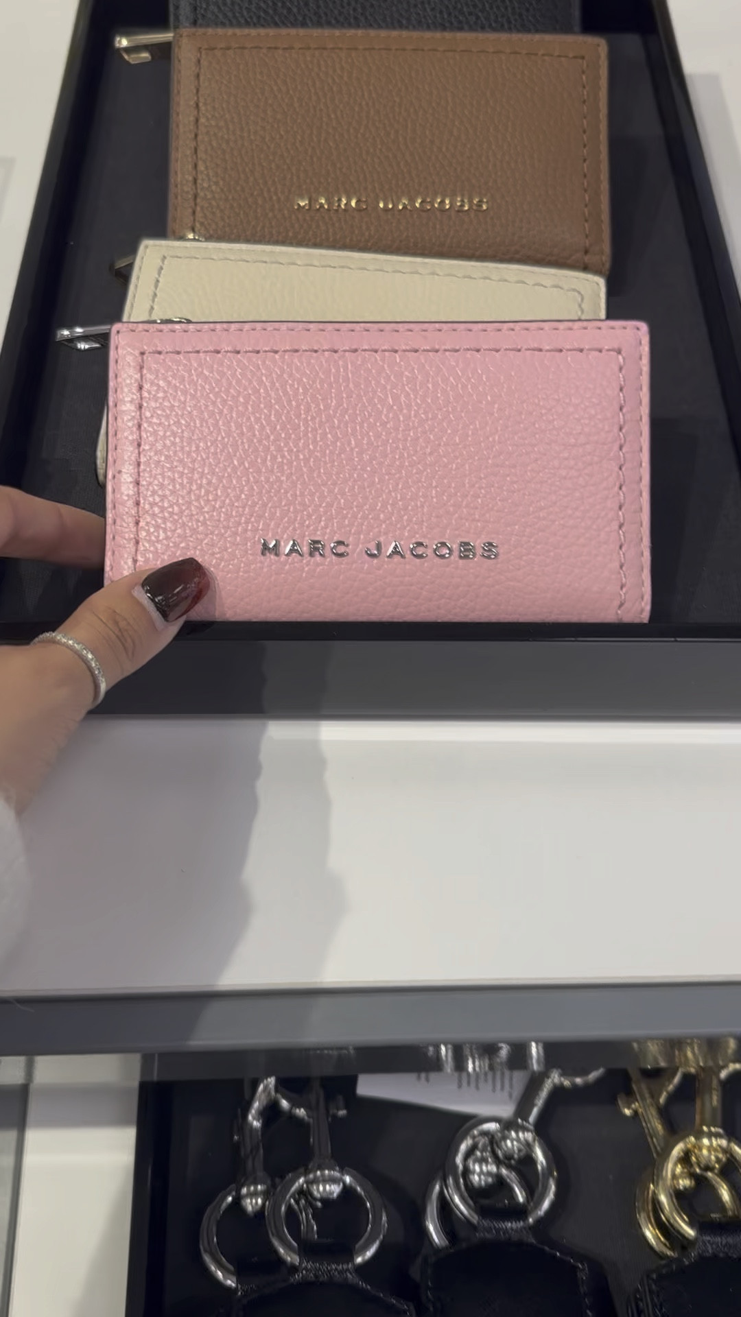 Marc Jacobs Wallets 💰

#LTKItBag #LTKHoliday #LTKGiftGuide