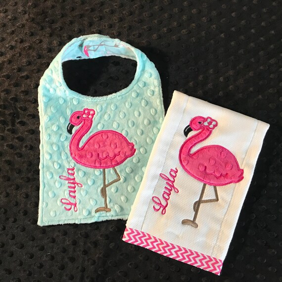 FLAMINGO BIB SET/Pink Flamingo Burp and Bib/Flamingo Bib/Flamingo Burp cloth/Flamingo/pink flamin... | Etsy (US)