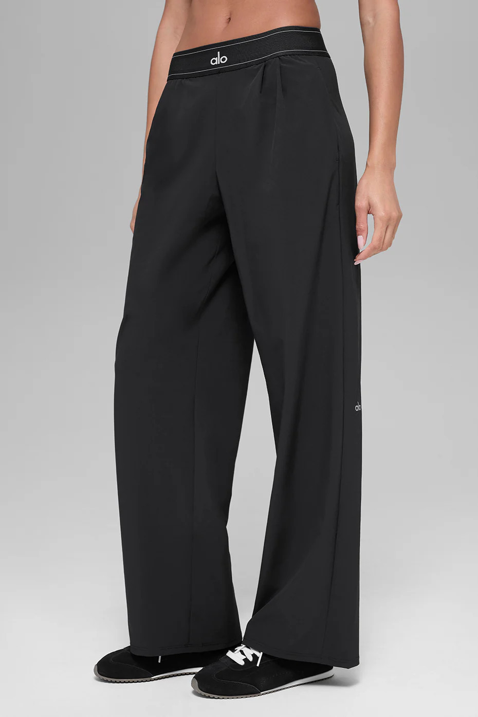 ALO | Suit Up Trouser (Long) in Black, Size: Large | Alo Yoga
