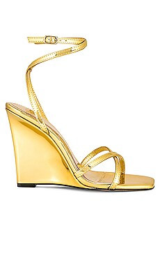 x REVOLVE Jones Sandal
                    
                    JLO Jennifer Lopez | Revolve Clothing (Global)