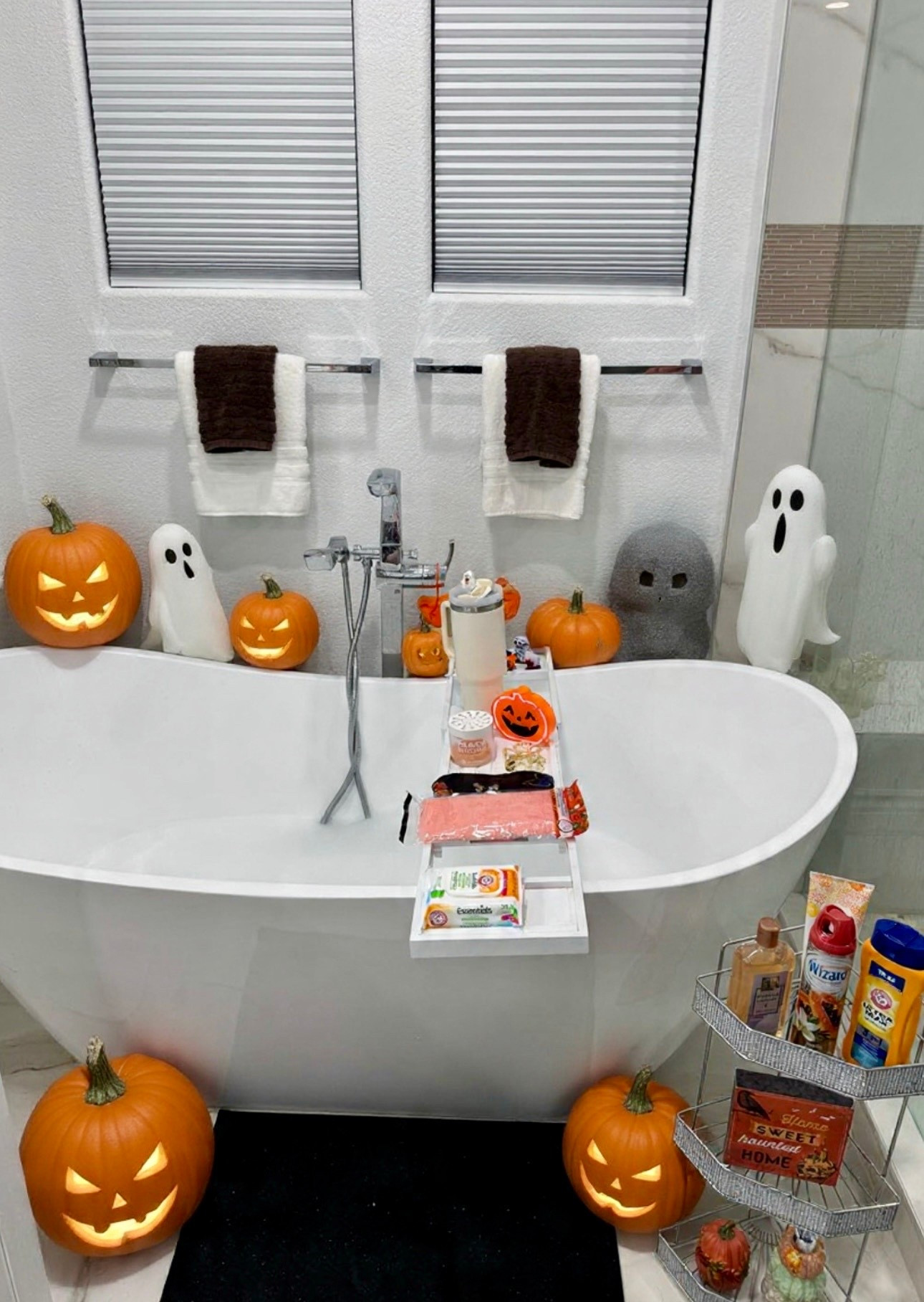 Halloween Bath 💀🎃👻

#LTKSeasonal #LTKHoliday #LTKHalloween