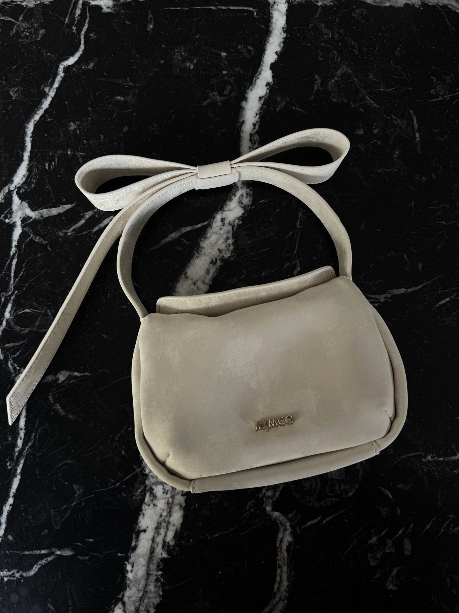 The cutest micro bag I ever did see! Getting into the Xmas spirit with this Mimco Bow bag 🎀

#LTKaustralia #LTKbag #LTKsummer