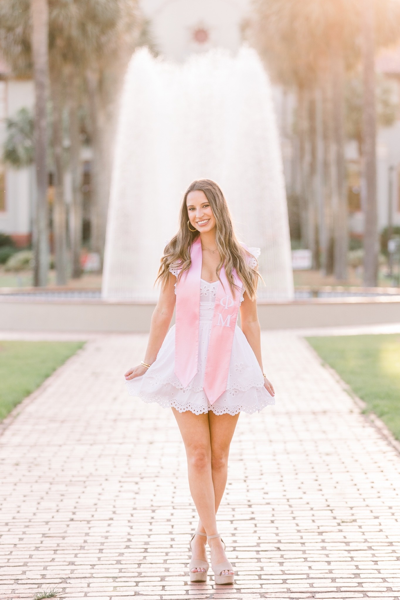 Graduation pictures
Wearing size S

#LTKU