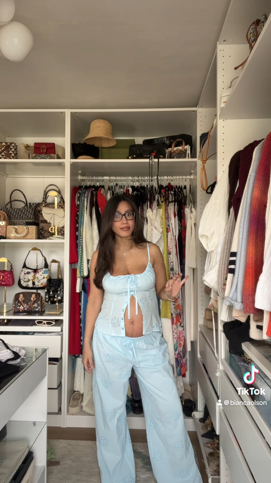 Two piece bump friendly eyelet set 