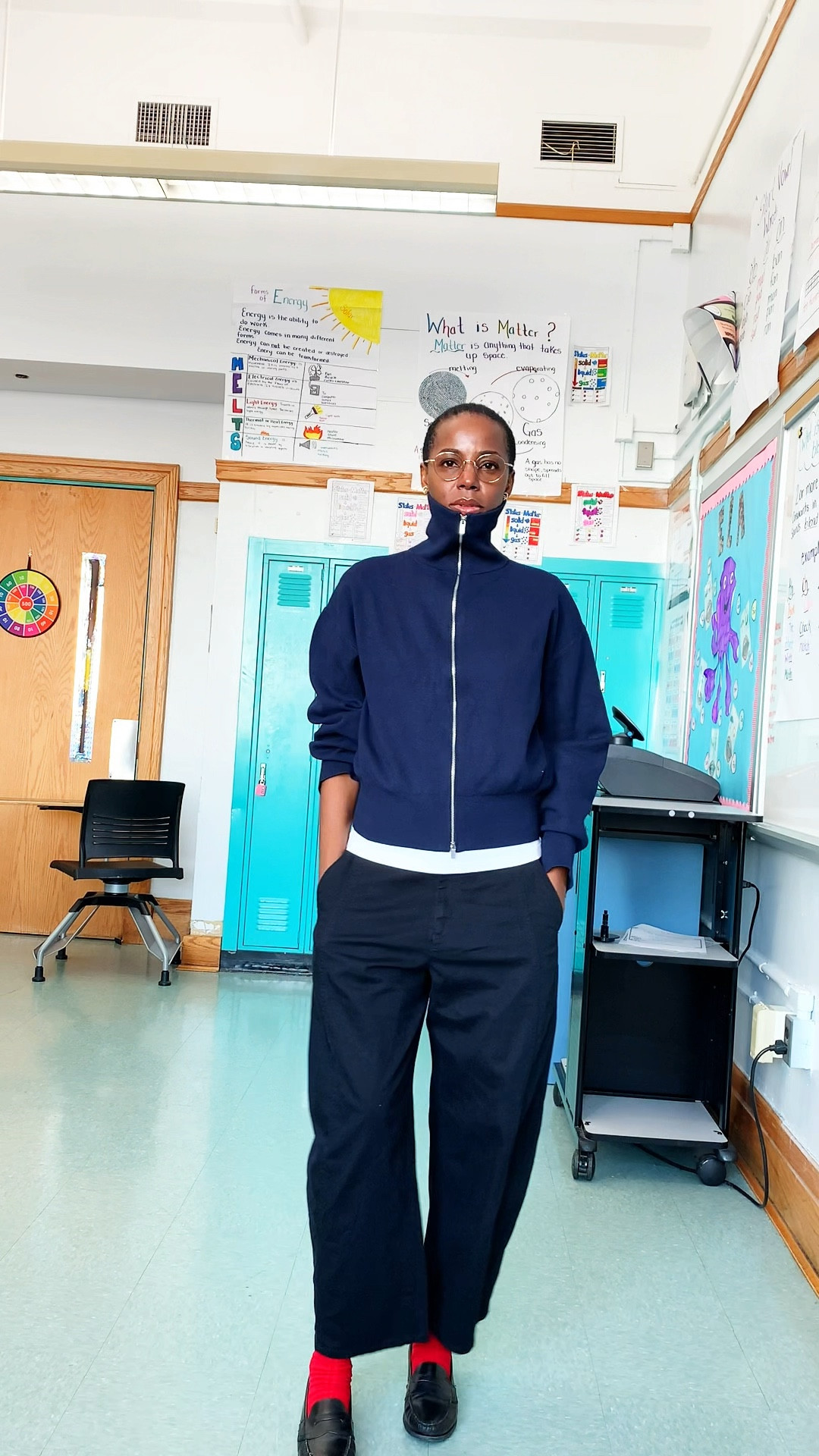 This navy blue cardigan with zipper layer over a classic white Tee style with black barrel pants create an effortless polish every day look modern comfortable, and easy to wear. I linked the exact navy zipper cardigan white tee and black barrel pants, easy layered outfit, comfortable yet structured perfect for casual workwear or everyday style. #LTKBarrelpants #LTKNavyoutfit

#LTKootd #LTKOver40 #LTKWorkwear