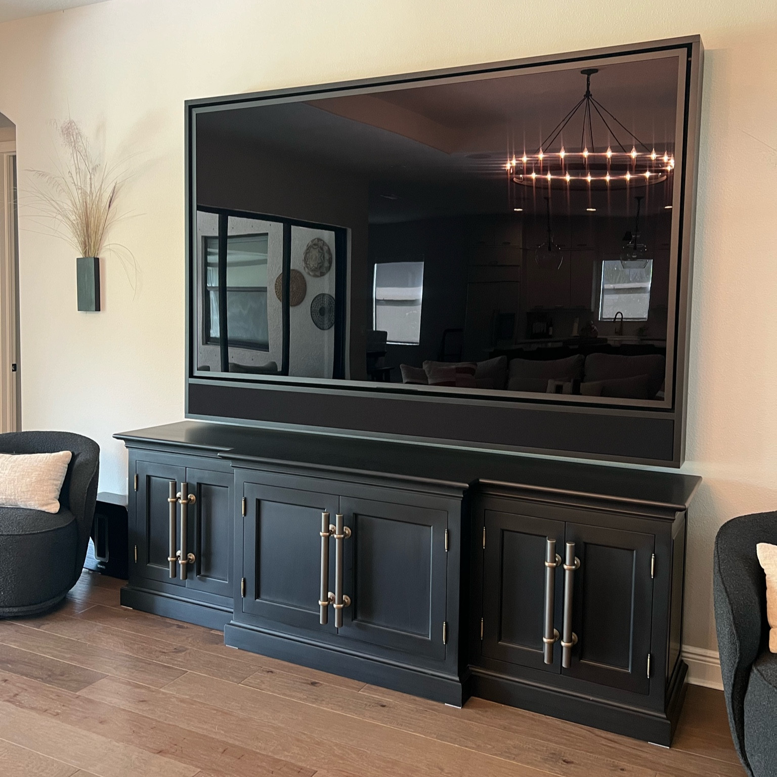 Modern tv stand

#LTKHome #LTKU #LTKStyleTip