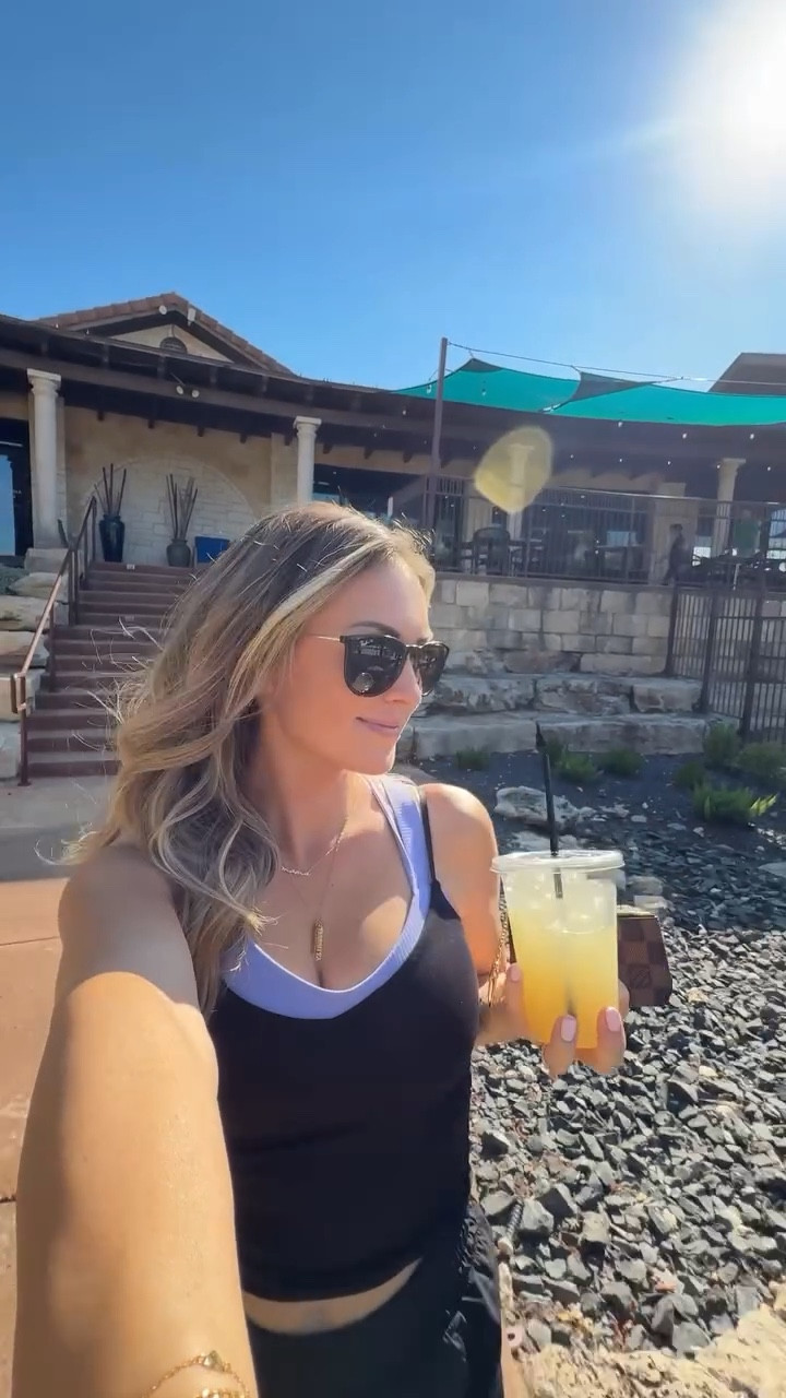 Come on a day date with us 🫶🏼🫶🏼 so excited for summer and alll the boat days to come! #momlife #daydate #marriage #husbandandwife