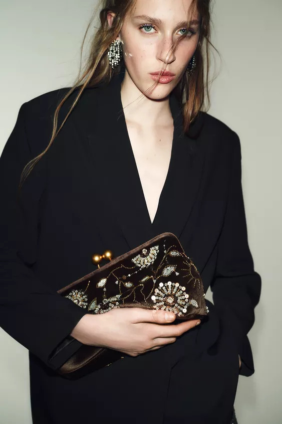 CLUTCH BAG WITH APPLIQUÉS | Zara UK