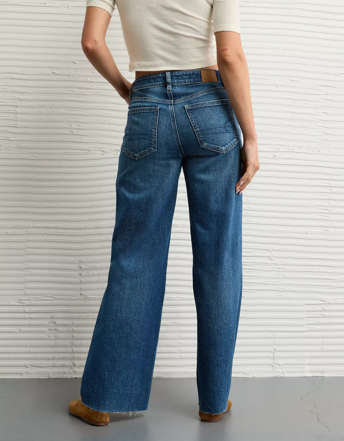 AE Dreamy Drape Stretch Super High-Waisted Baggy Wide-Leg Jean | American Eagle Outfitters (US & CA)