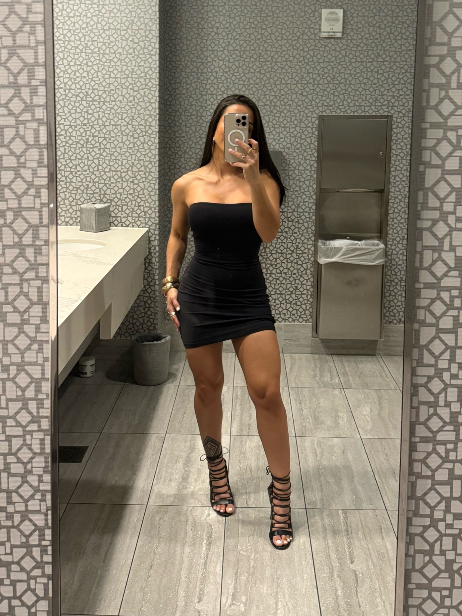 Date night outfit! Little black dress!

#LTKStyleTip #LTKFindsUnder100