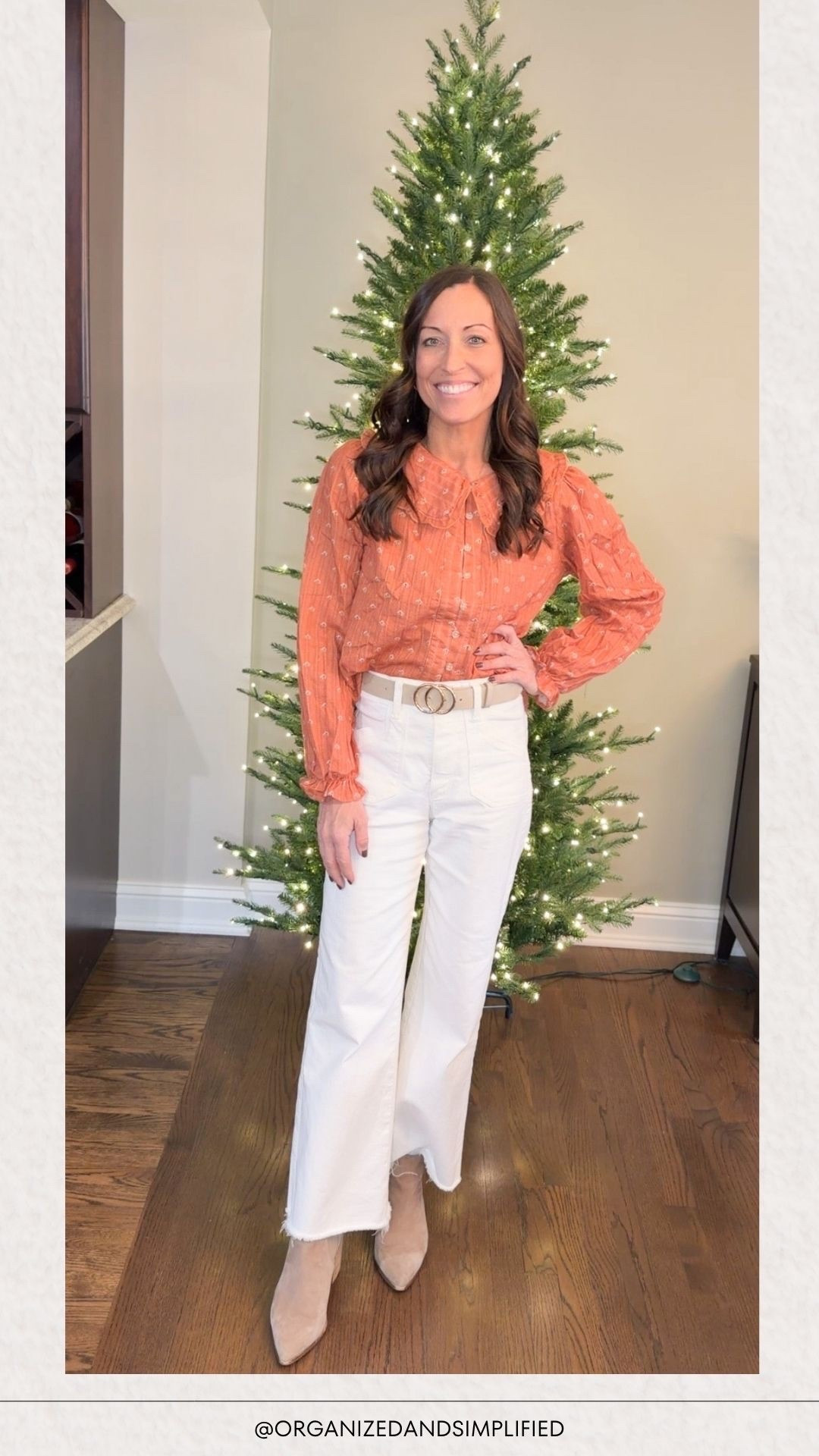 Love this Peter Pan collar top for fall! 

#LTKWorkwear #LTKSeasonal #LTKHoliday