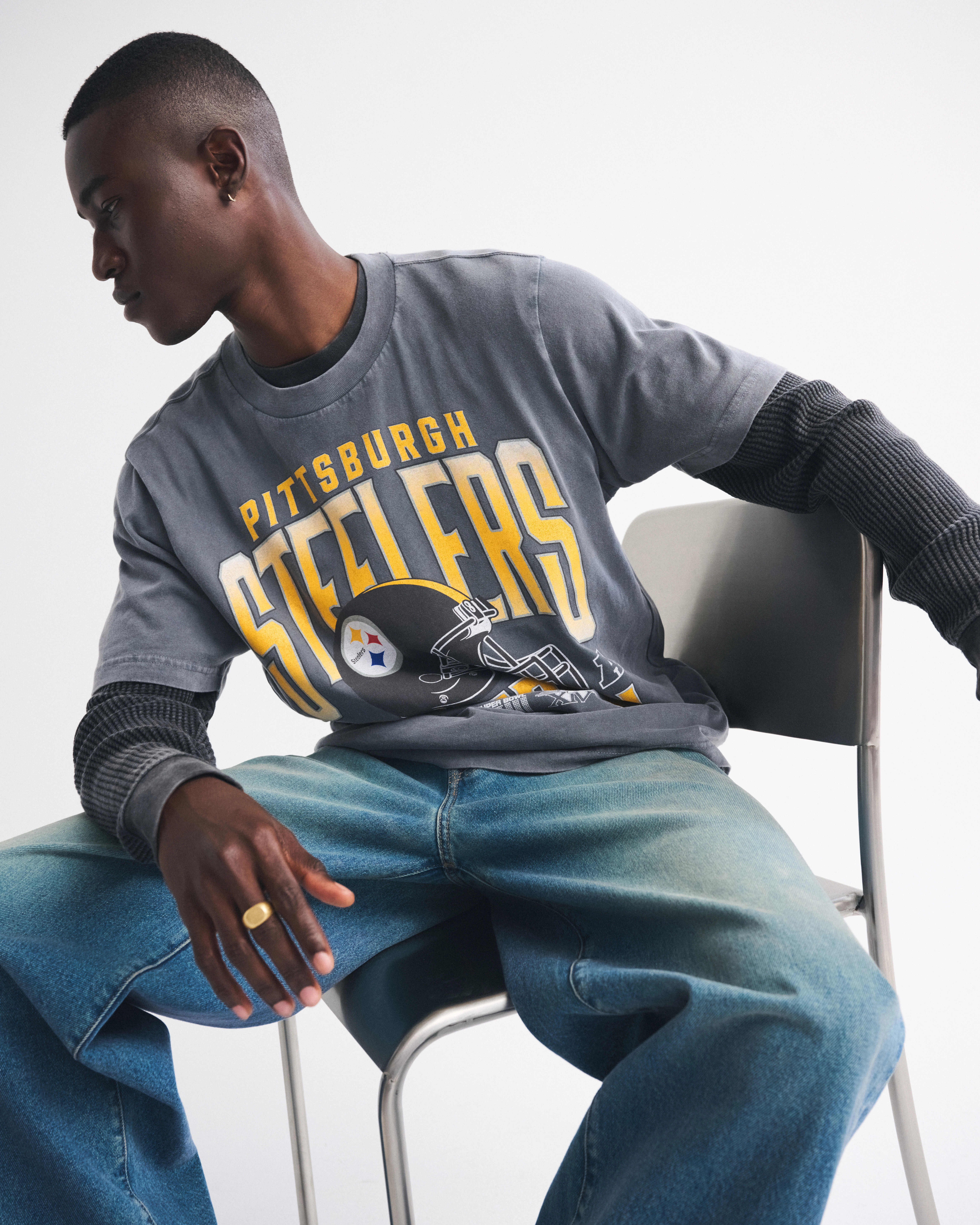 Pittsburgh Steelers Vintage-Inspired Graphic Tee | Abercrombie & Fitch (US)