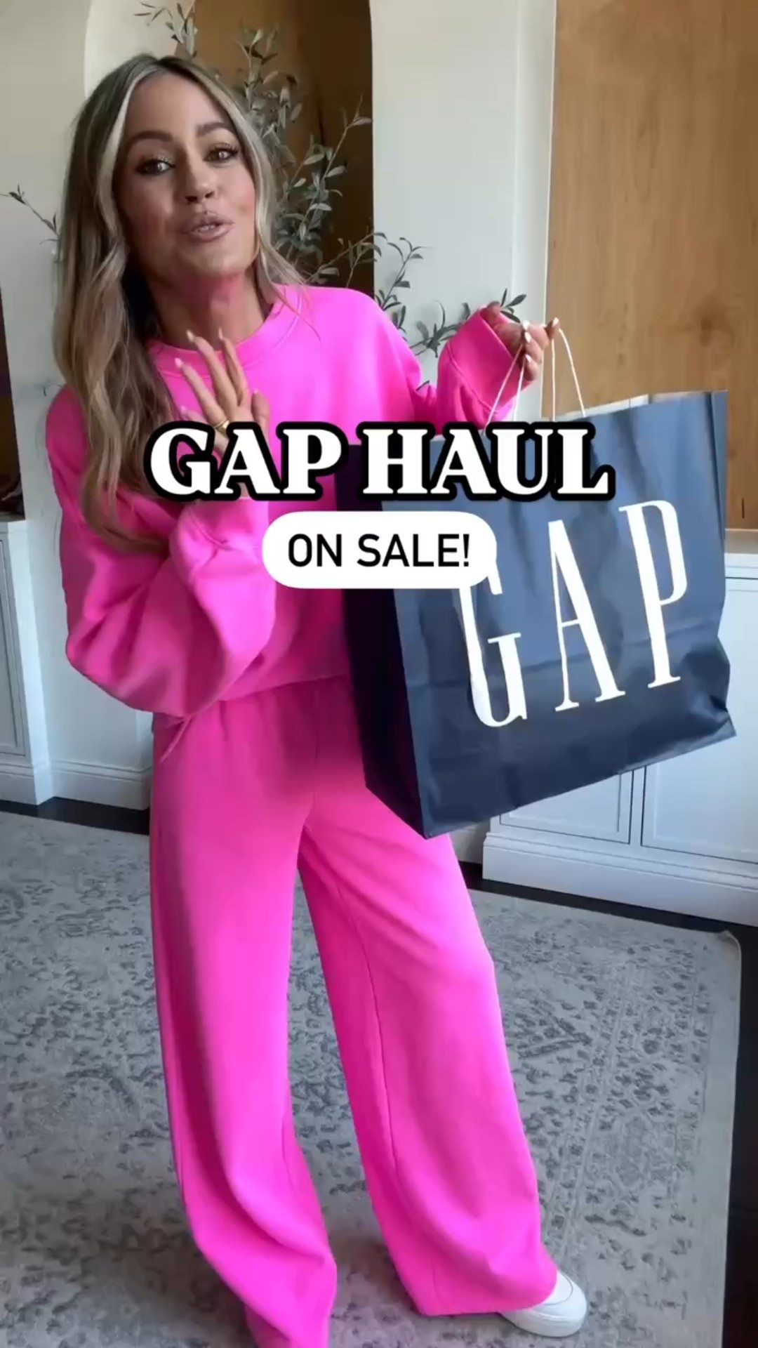 Gap spring finds - all on sale 40% off (dresses 50% off)! Linking some cute finds that were online only…

Sizing - I had to size down on all bottoms!! I’m wearing xxs/24/00 when I am normally an xs/0/25.




#LTKFindsUnder50 #LTKOver40 #LTKStyleTip