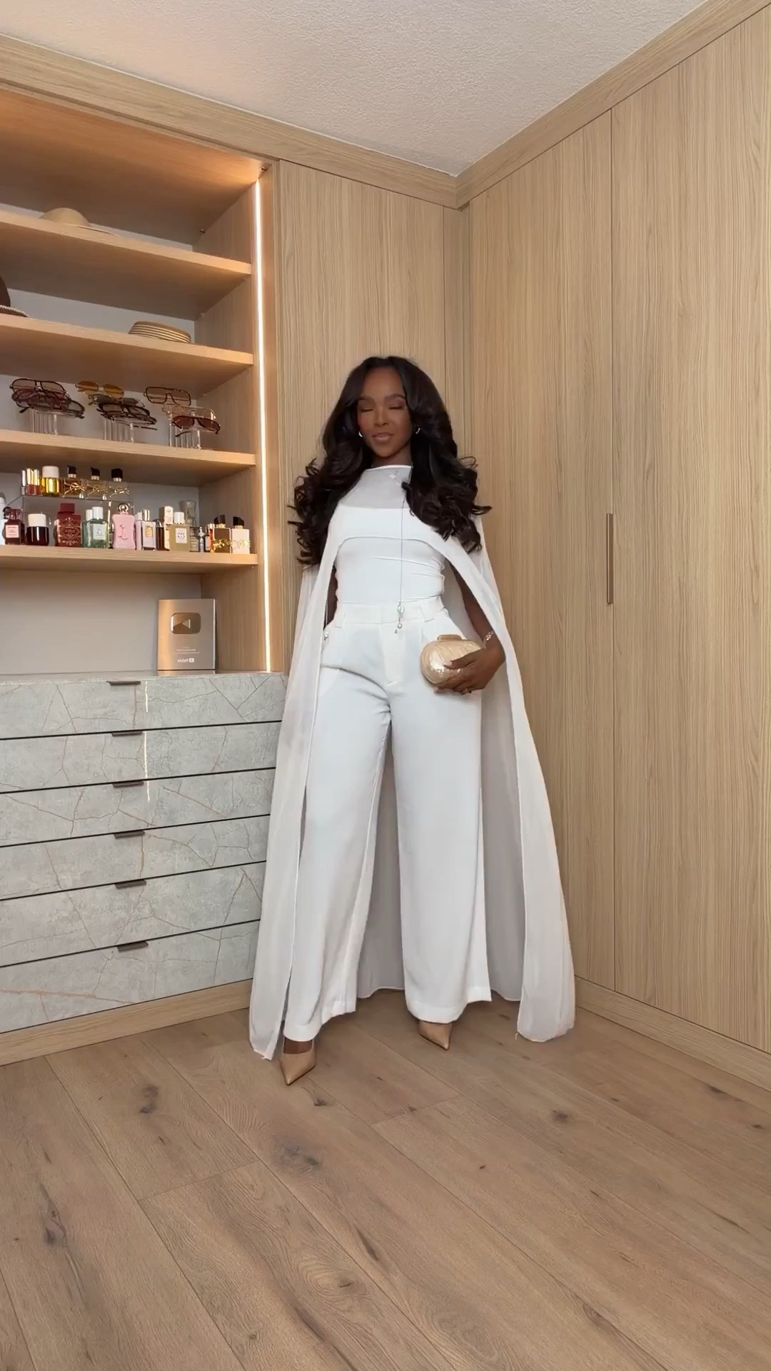 Scroll to shop! The perfect monochrome outfit with a cape. Wear to vacation dinners or events ✨
