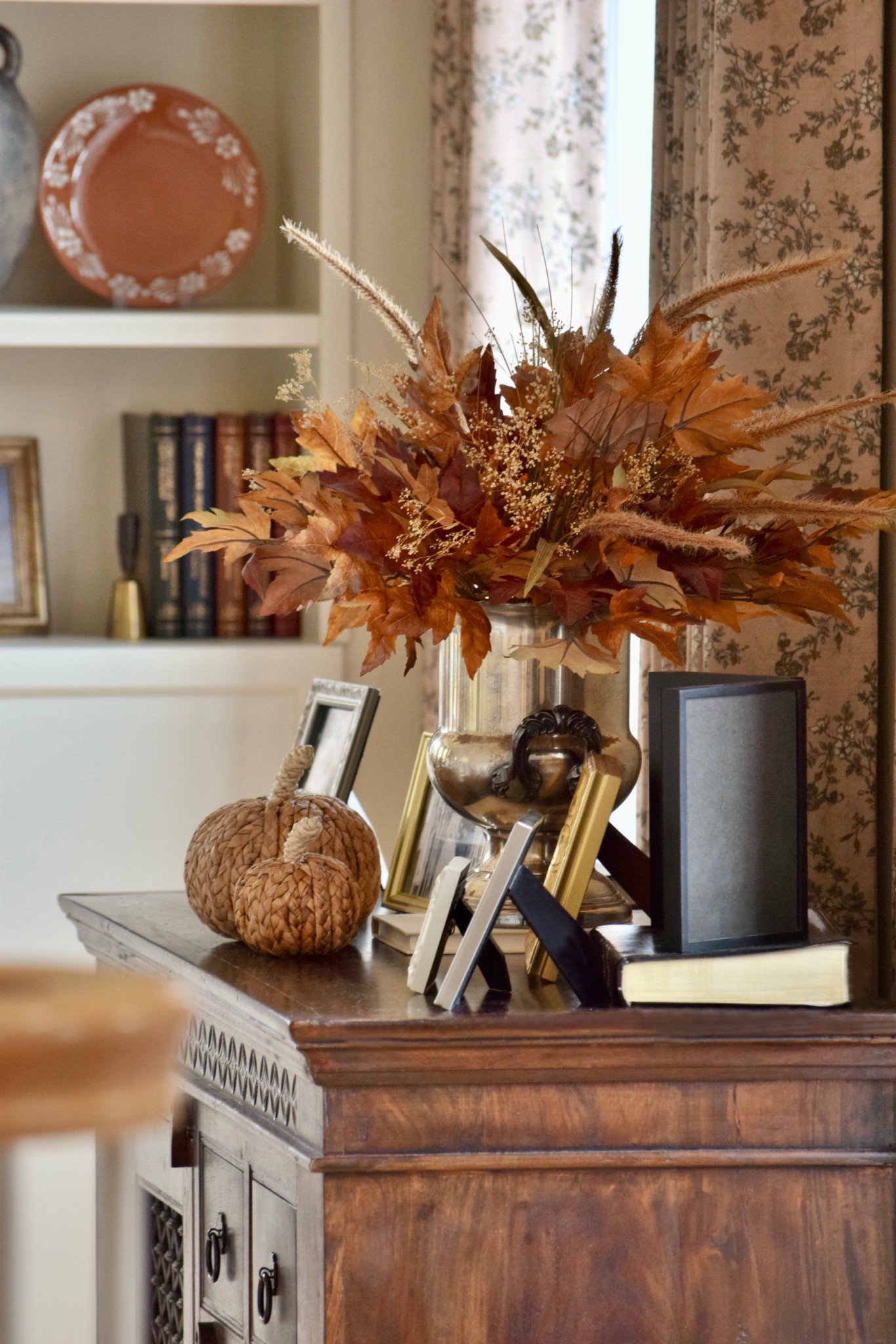 Two Pages Curtains

Use my exclusive code Onassisandclaire to save 22 % off your curtains! 
#saralexTWOPAGES
#twopageshome #twopagescurtains 
 
Curtain Details:
 
Sara Le Print Linen Drapery Pleated
Vintage Linen SL-J1
Triple Pleat
Privacy Liner
Memory Shaped

Curtain Design, Nature-inspired curtains, floral patterned curtains, custom curtains, neutral curtains, fall curtains, fall decor, neutral decor

#LTKSeasonal #LTKSaleAlert #LTKHome