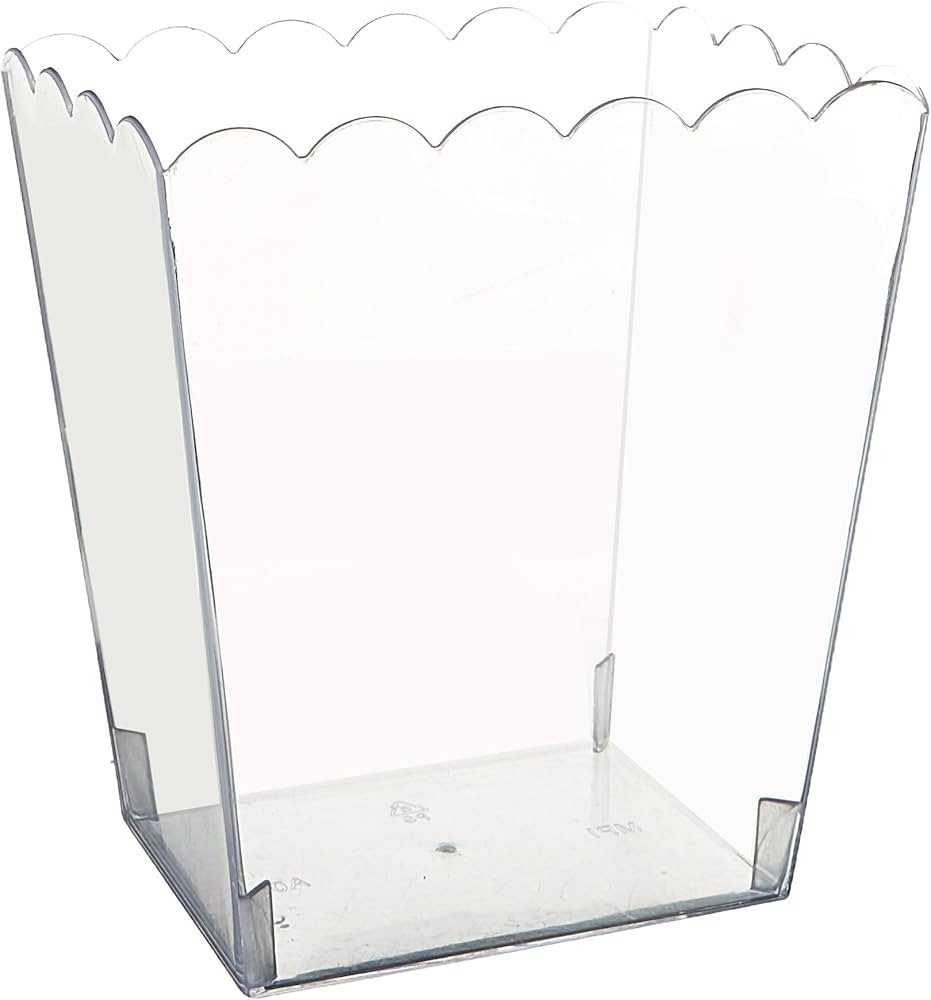 Medium Scalloped Plastic Container - 6" - Clear - 1 Pc. | Amazon (US)