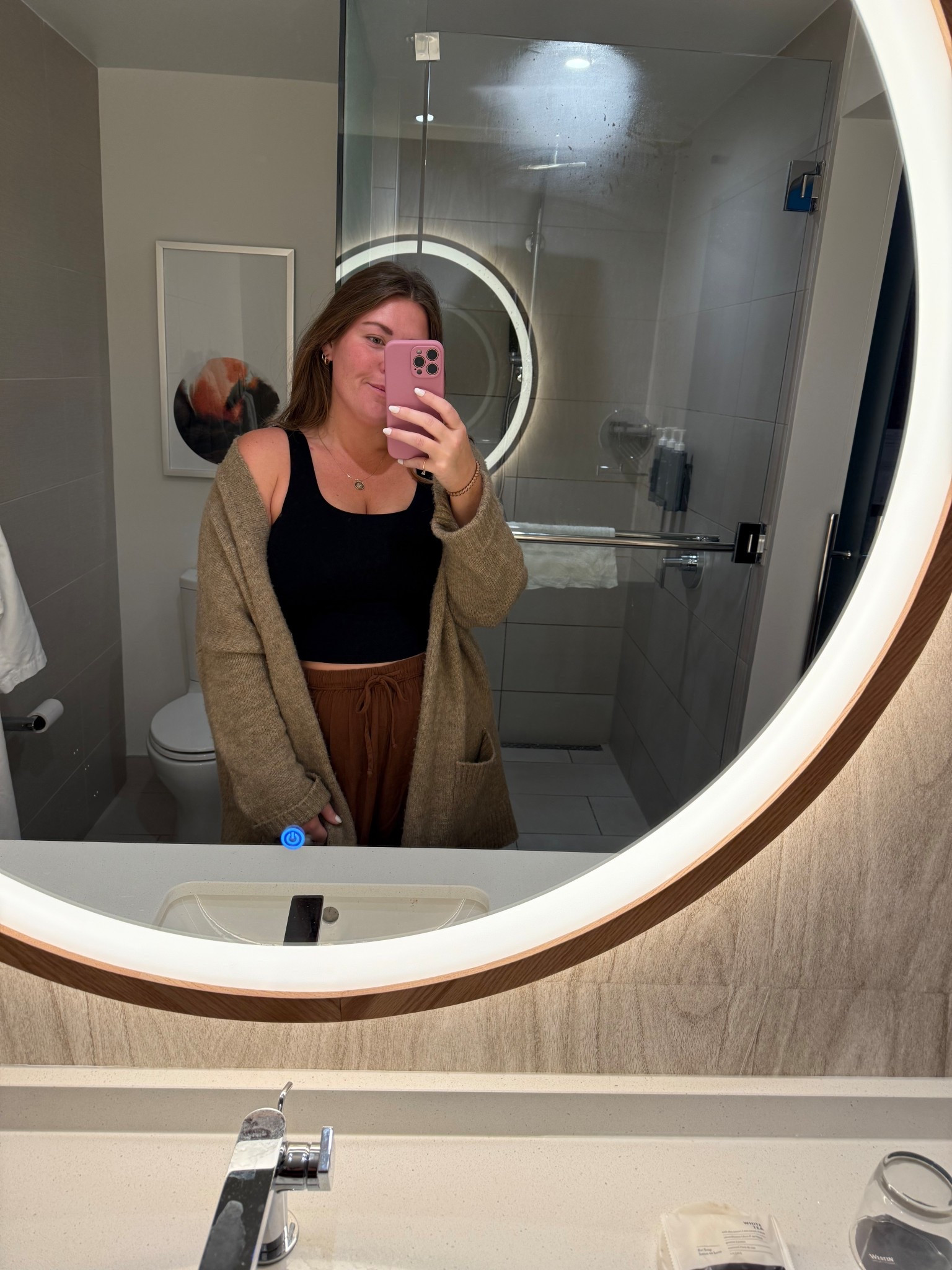 What Ive been using on my skin & other goodies I love 🤍🤍

#LTKmomlife #LTKBeauty #LTKmorningroutine