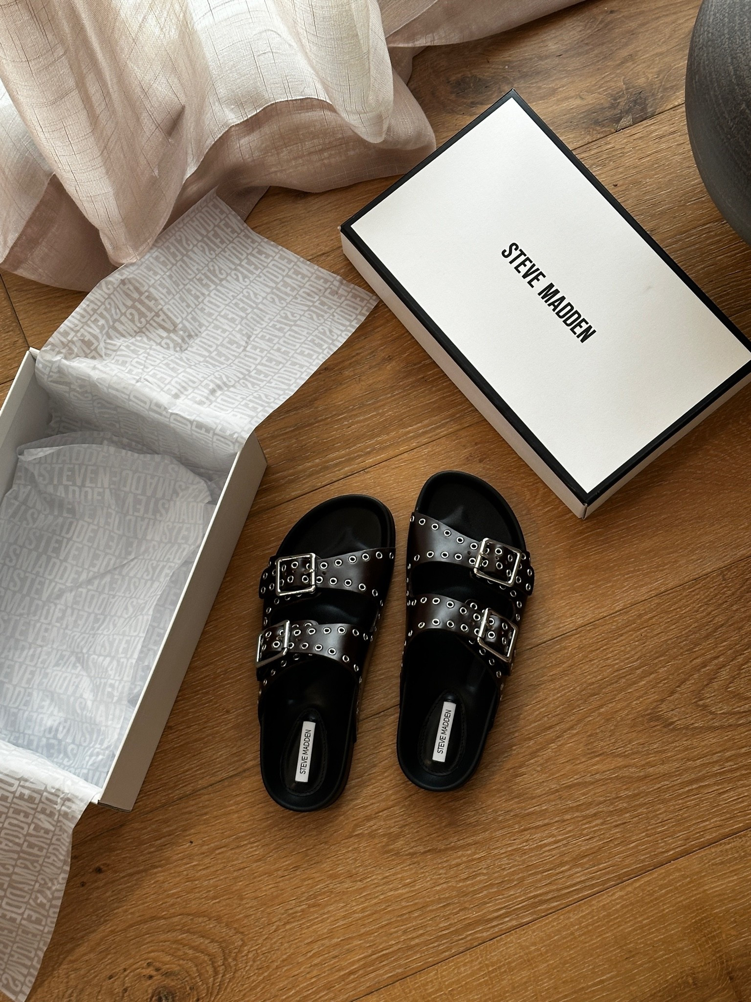 Chic summer sandals. Fit tts

#LTKootd #LTKgrwm #LTKTravel