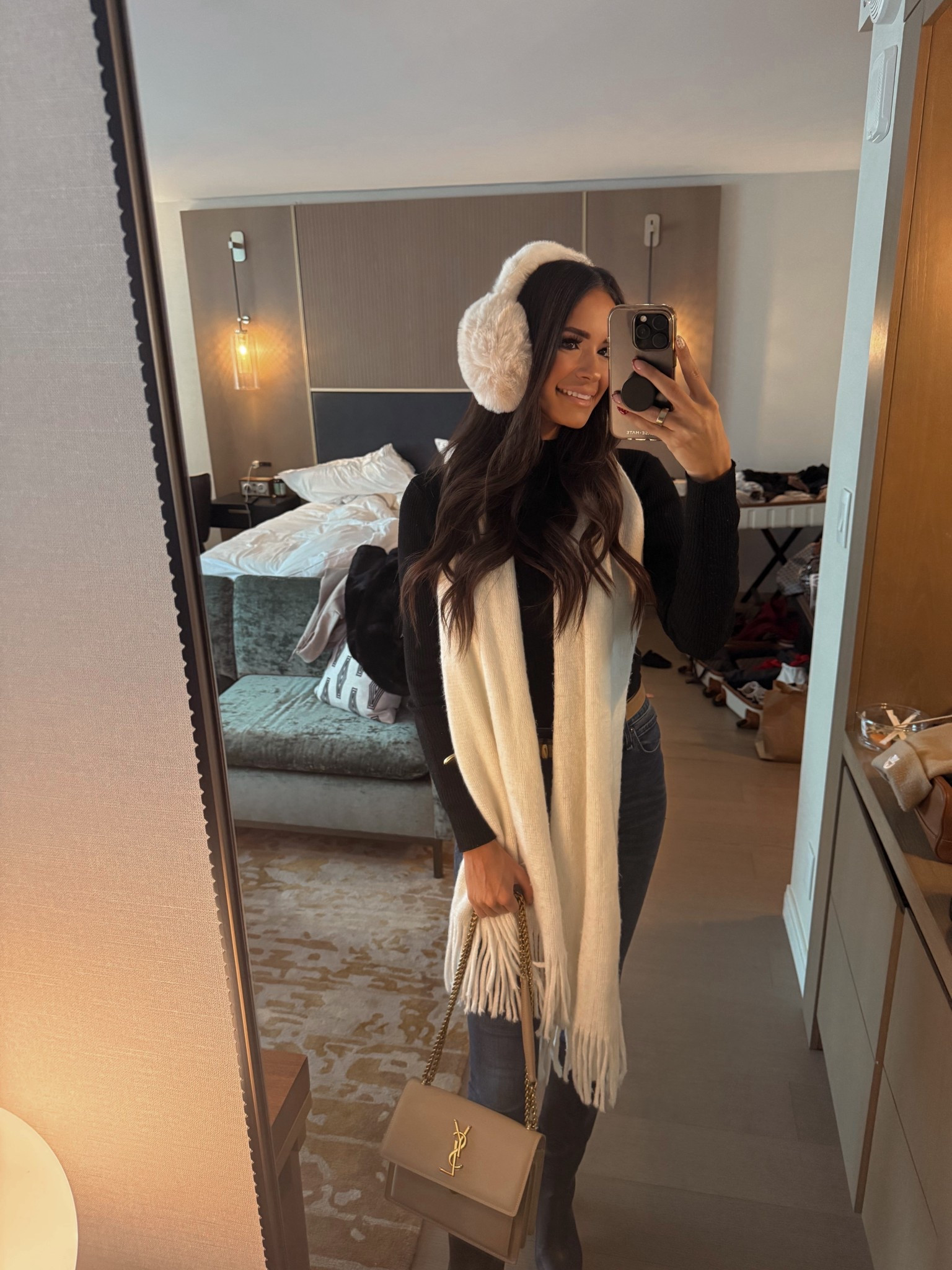 NYC day fit 🚕🎄❤️


#LTKSeasonal #LTKFindsUnder100 #LTKTravel