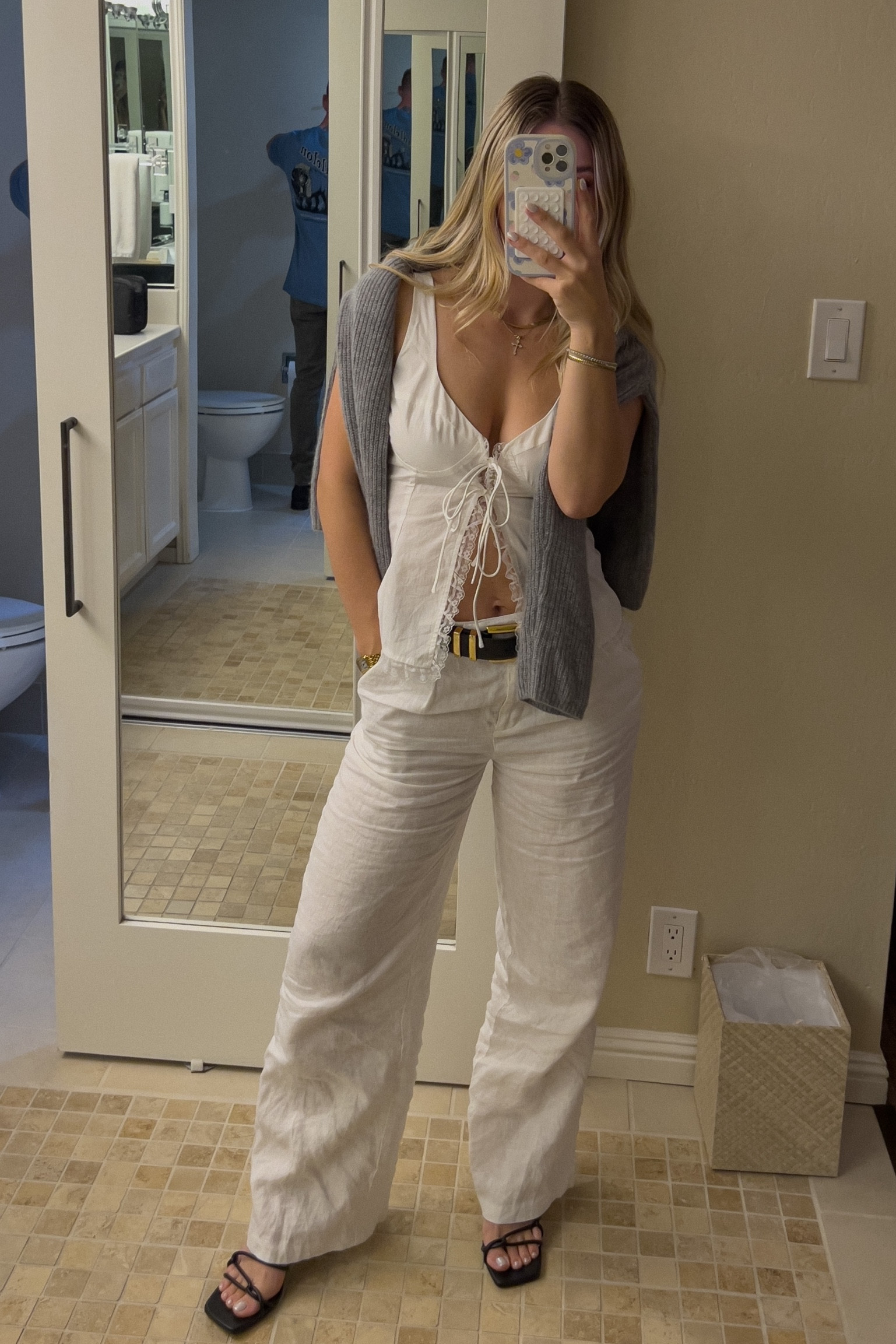 Casual fall dinner outfit ☁️🫶🏻💫
linen pants, white babydoll top, kitten heels, cashmere sweater
- shoes are old zara 

#LTKSeasonal #LTKstyletip #LTKfindsunder100