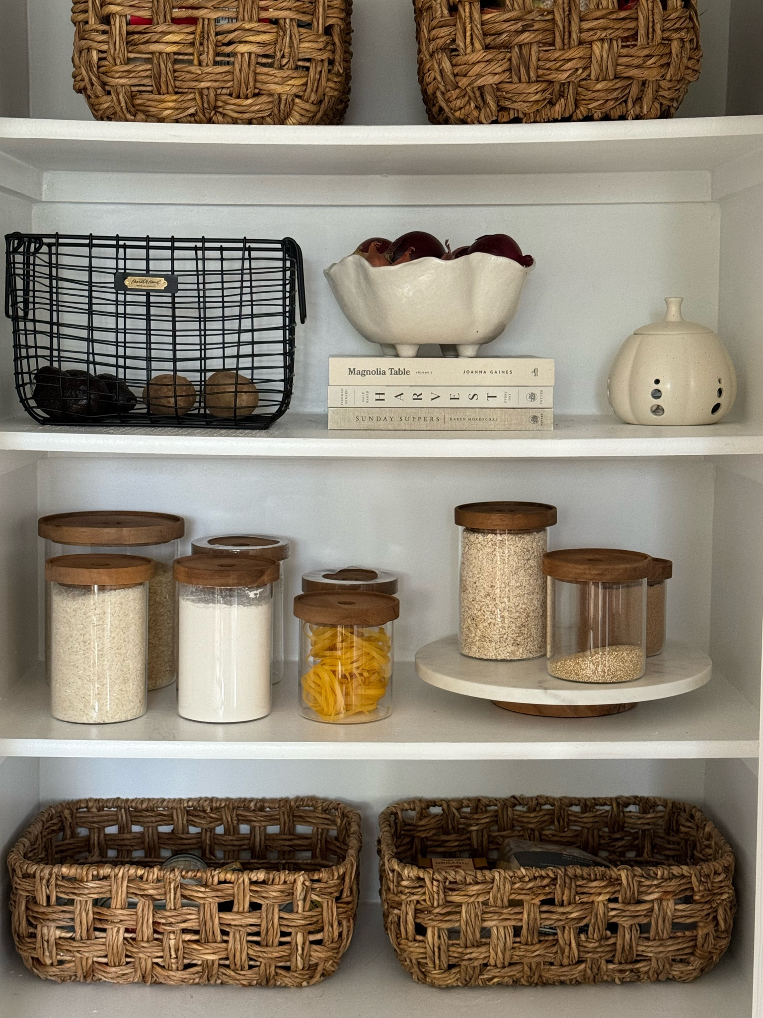 pantry organization 🧺🤍 

#LTKhome #LTKstyletip
