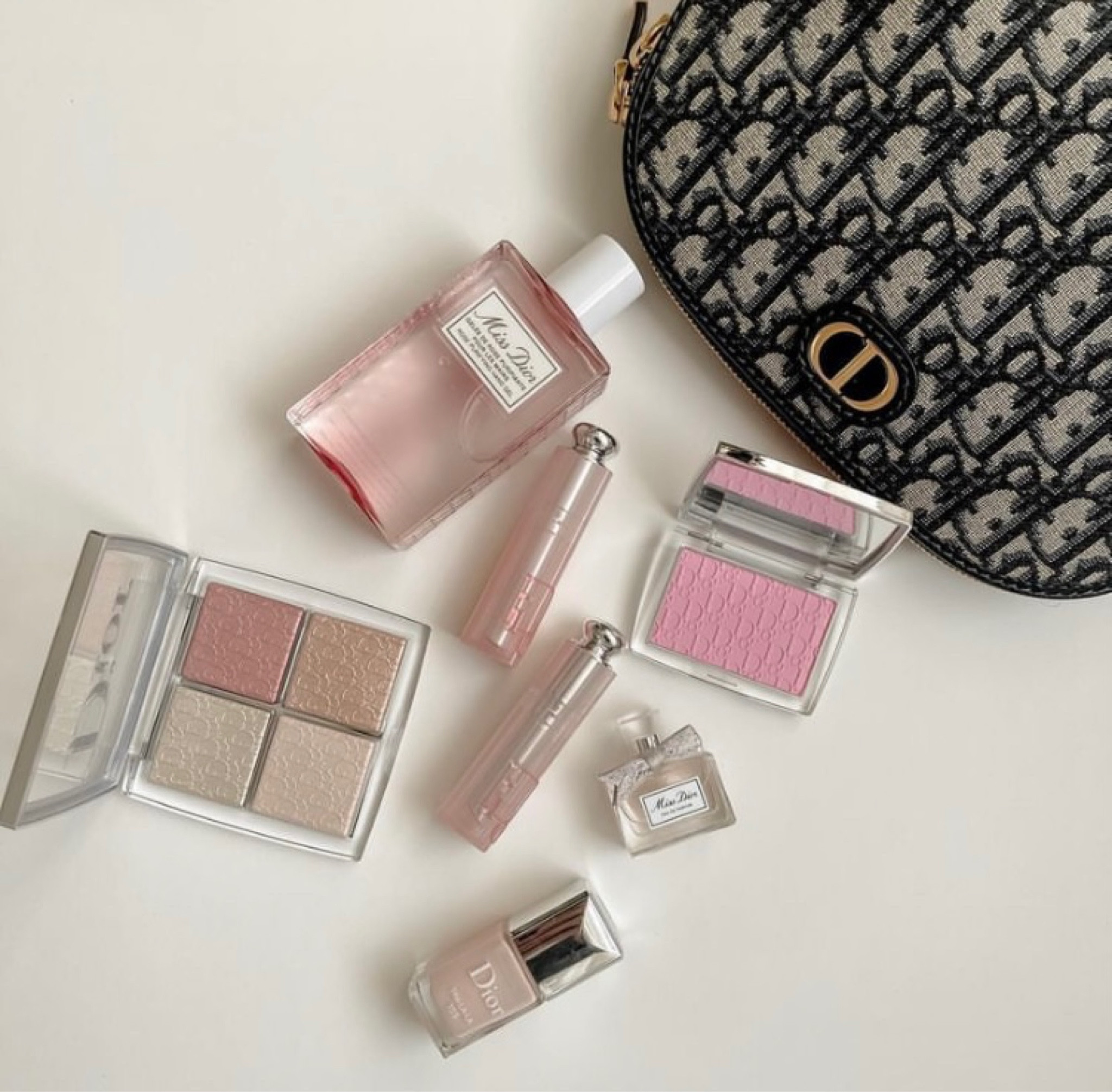 Products fav!

Dior lipoil, Dior lipstick, Dior blush, Dior backstage, Dior makeup, Fragrance collection, Pinterest inspiration, coquette, pink aesthetic
#dioraddict #diorbeauty #Dior #diormakeup #DiorBeautyLovers #DiorLipstick #diorlipmaximizer #MakeupMess #Makeup #minimalmakeup #MakeupFavorites #howtobeauty #beautybloggers #beautylovers #aesthetistt #aesthetic #ａｅｓｔｈｅｔｉｃ #oldmoney #oldmoneyaesthetic #coquette #pinkaesthetics #fragrance #fragrancelover #thatgirl #thatgirlaesthetic #Pinterest #pinterestinspired #pinterestaesthetic

#LTKFind #LTKGiftGuide #LTKbeauty