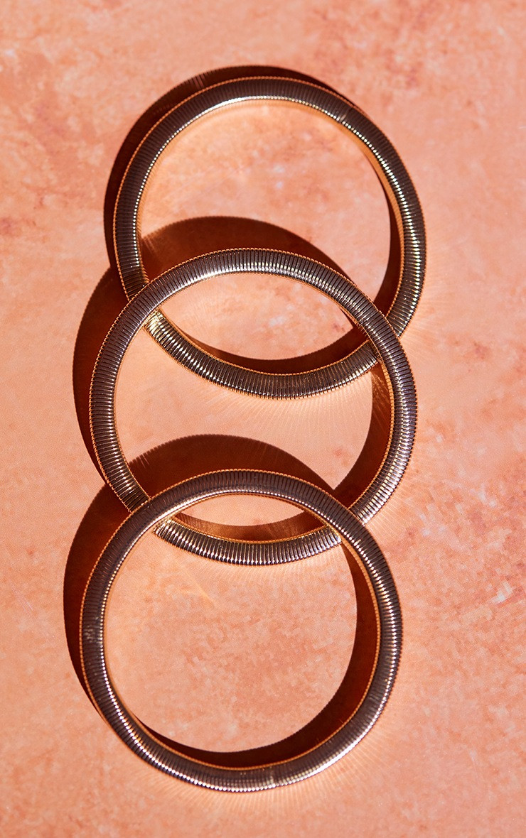 Gold Ribbed Stacked Bangles 3 Pack | PrettyLittleThing US