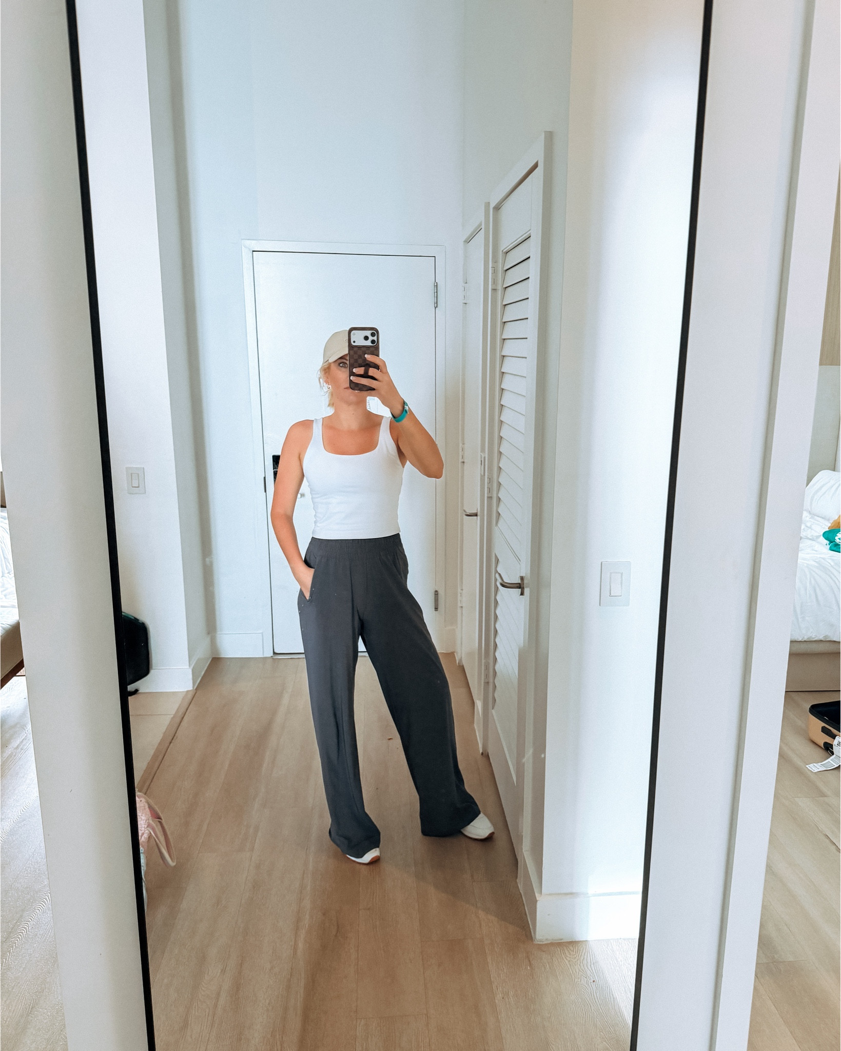 Here’s a simpler, clean version that still converts well:

⸻

Vuori Beach Look

Easy, lightweight, and perfect for the beach or pool days. This Vuori set is one of my go-to outfits for vacation — comfortable but still put together.

Linked my exact look + a few similar options.

#vuori #beachoutfit #ltkstyle #vacationoutfit #casualstyle #springstyle
