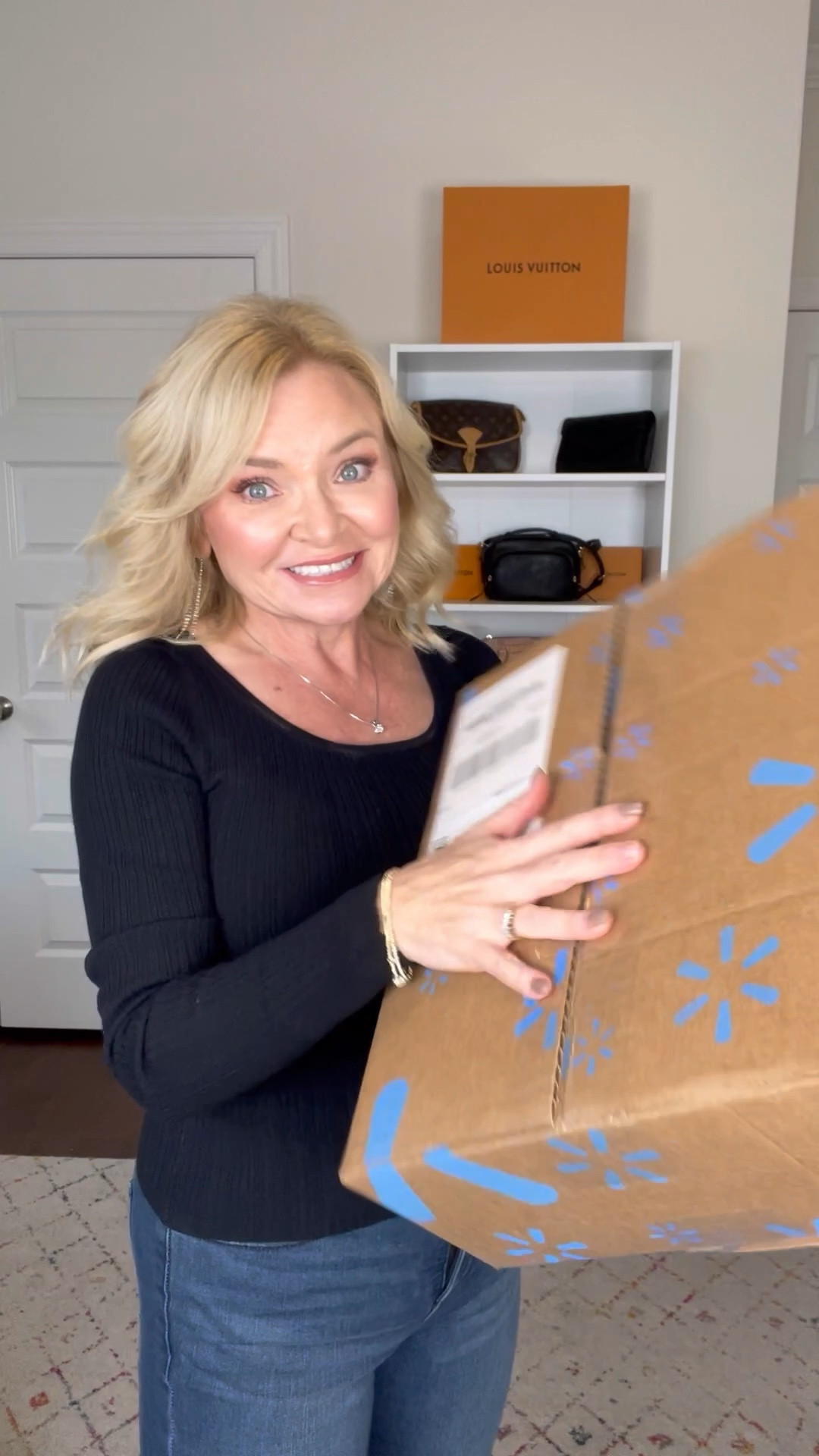 New Walmart set by Scoop! Perfect  travel outfit!
#walmart
#walmartfinds
#Outfitidea
#ootd
#casualstyle
#joggers
#falloutfit
#winteroutfit

#LTKstyletip #LTKtravel #LTKunder50