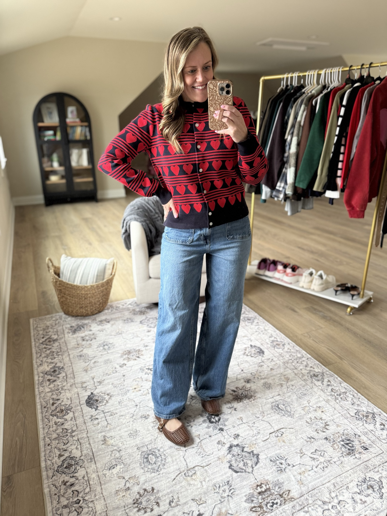 Valentine’s looks from Walmart! 
Sweater 
Cardigan 
Athletic pants
Denim 


#LTKootd #LTKmomlife #LTKgrwm